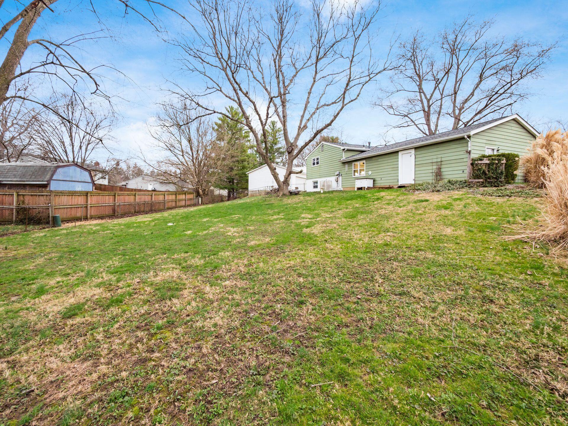 3313 Trail Lane Court