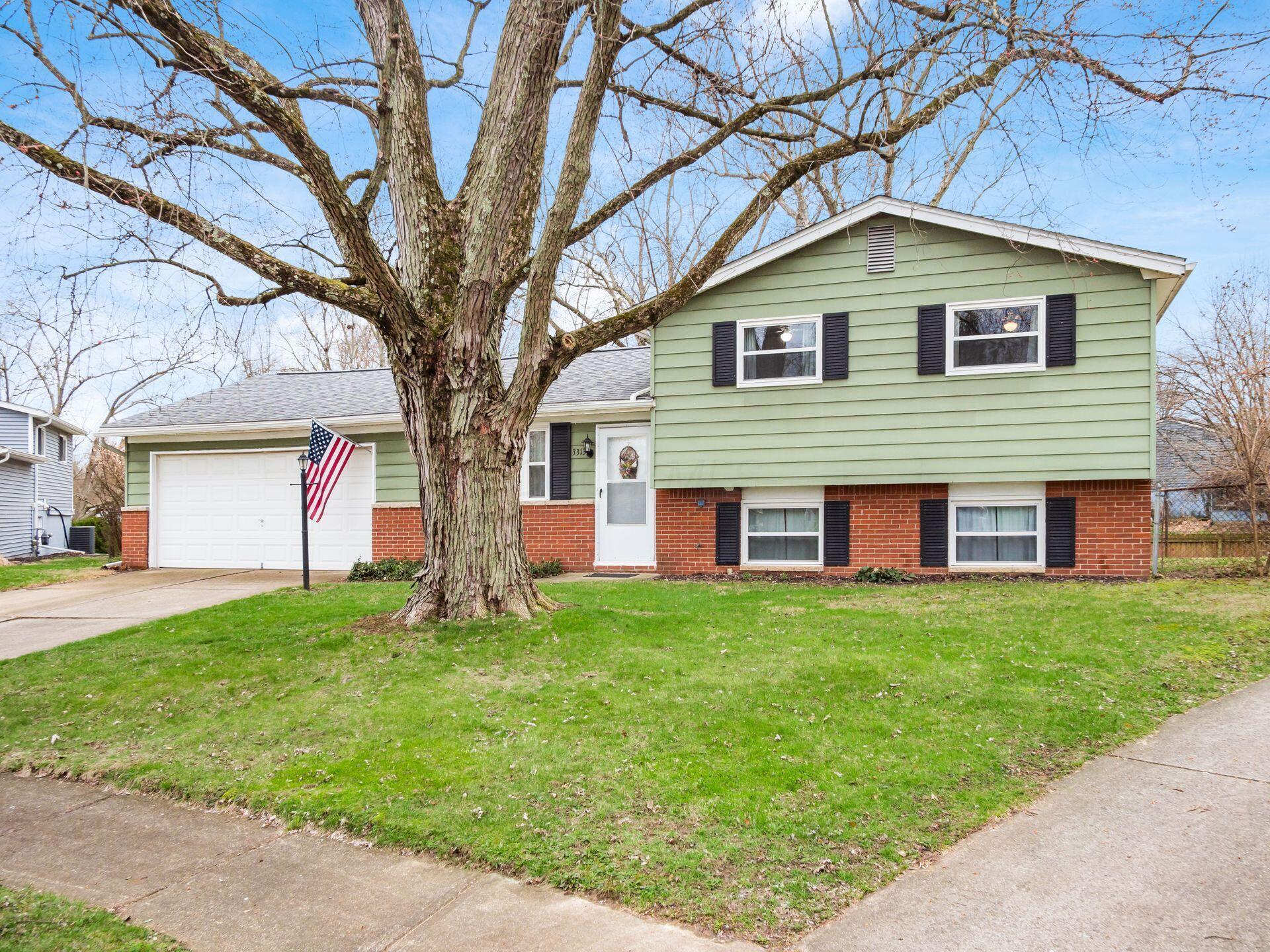 3313 Trail Lane Court