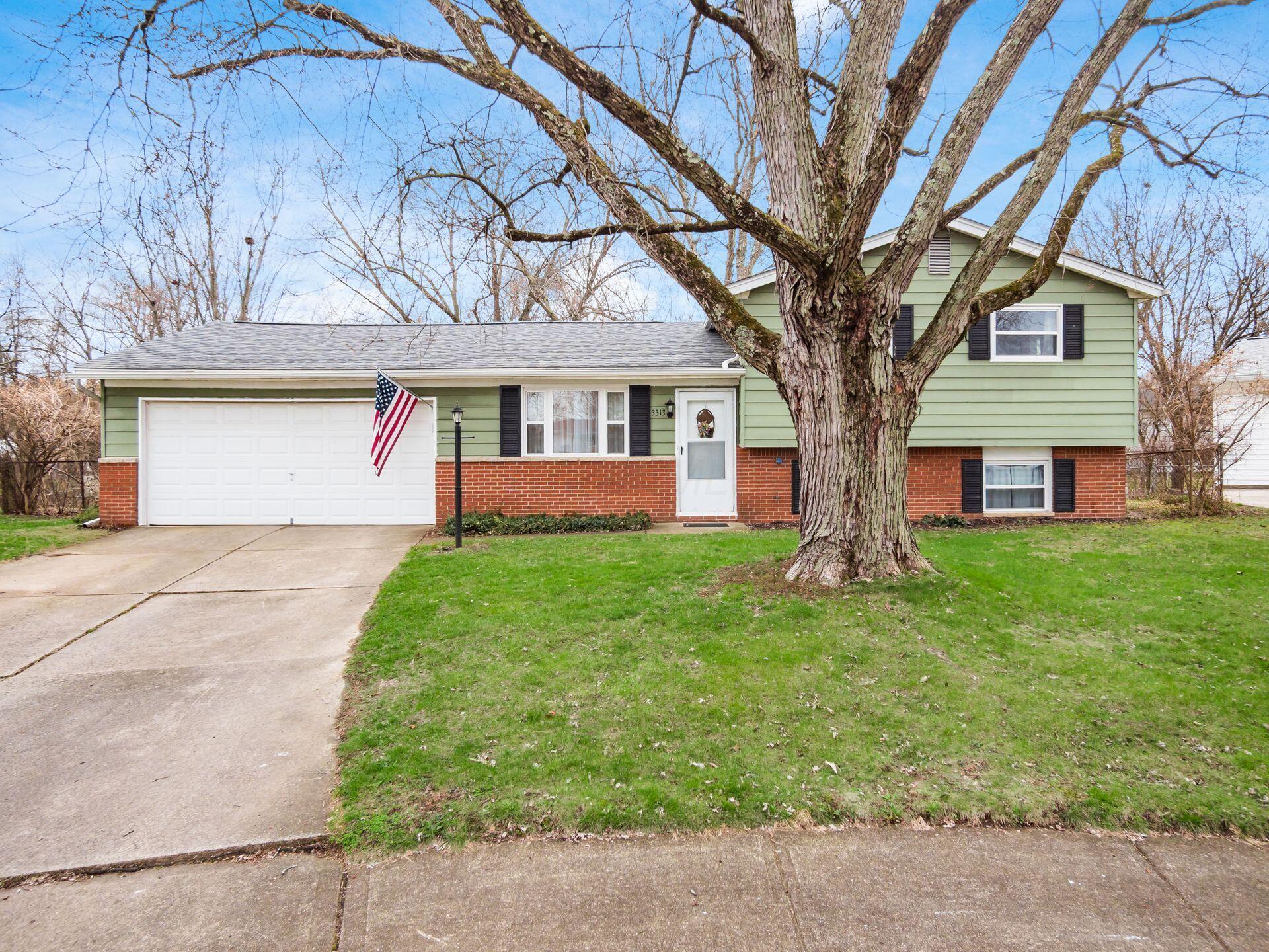 3313 Trail Lane Court