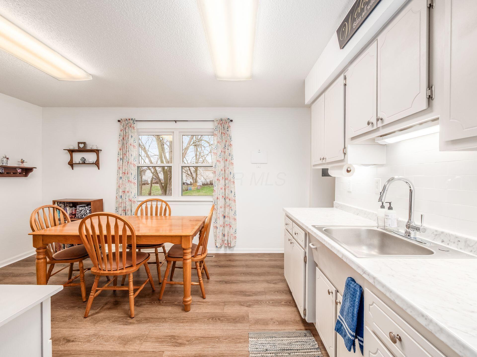 3313 Trail Lane Court