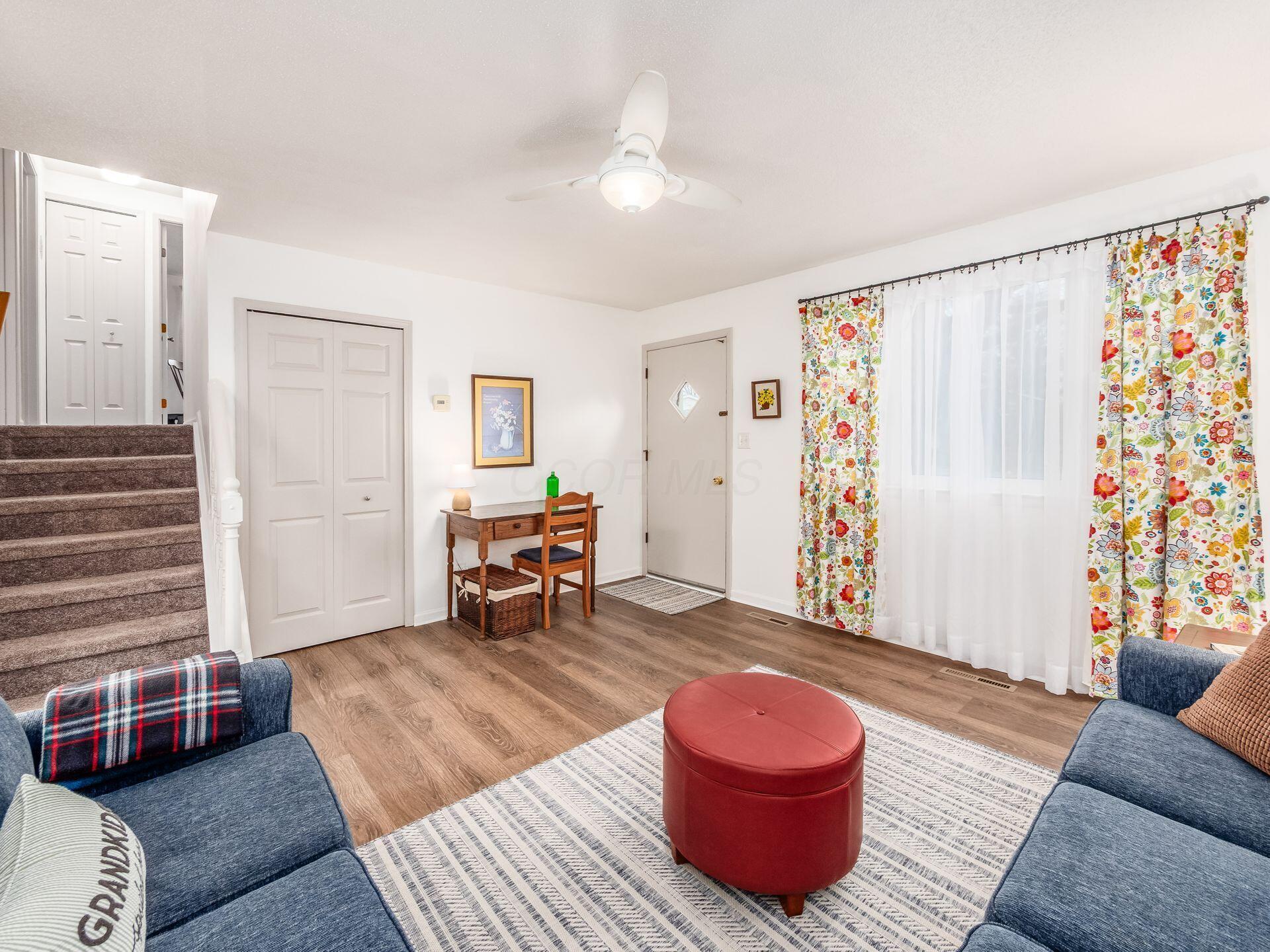 3313 Trail Lane Court