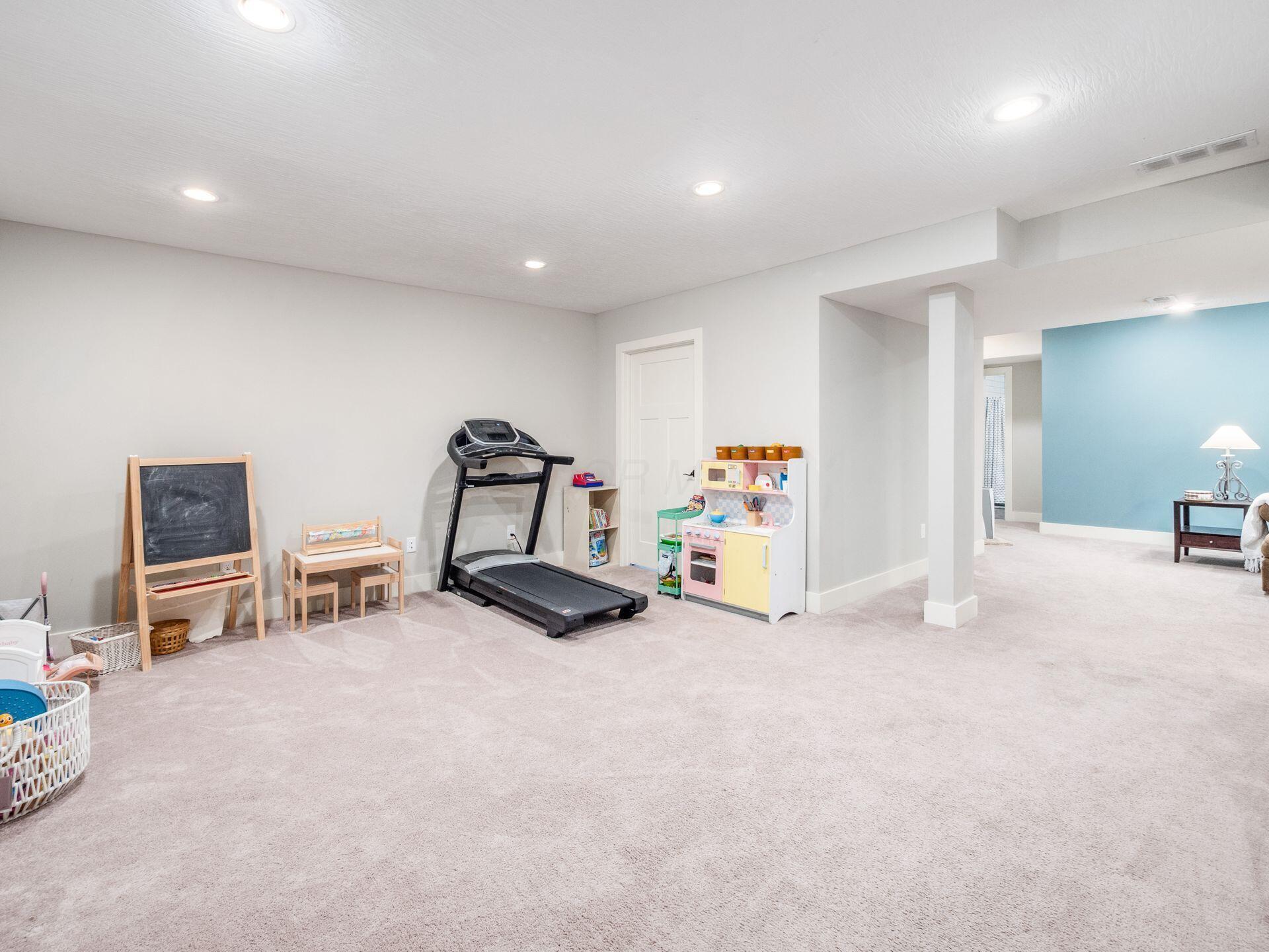 947 Suzanne Way