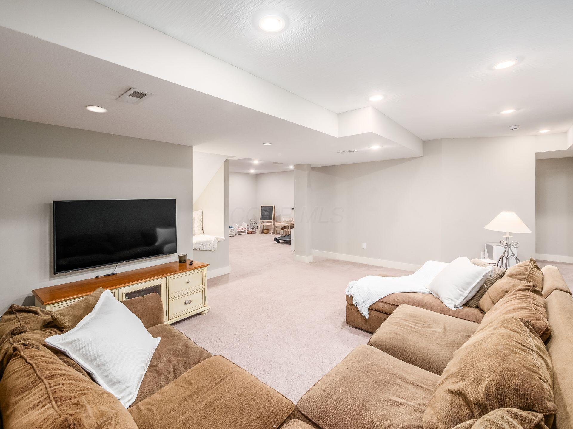 947 Suzanne Way