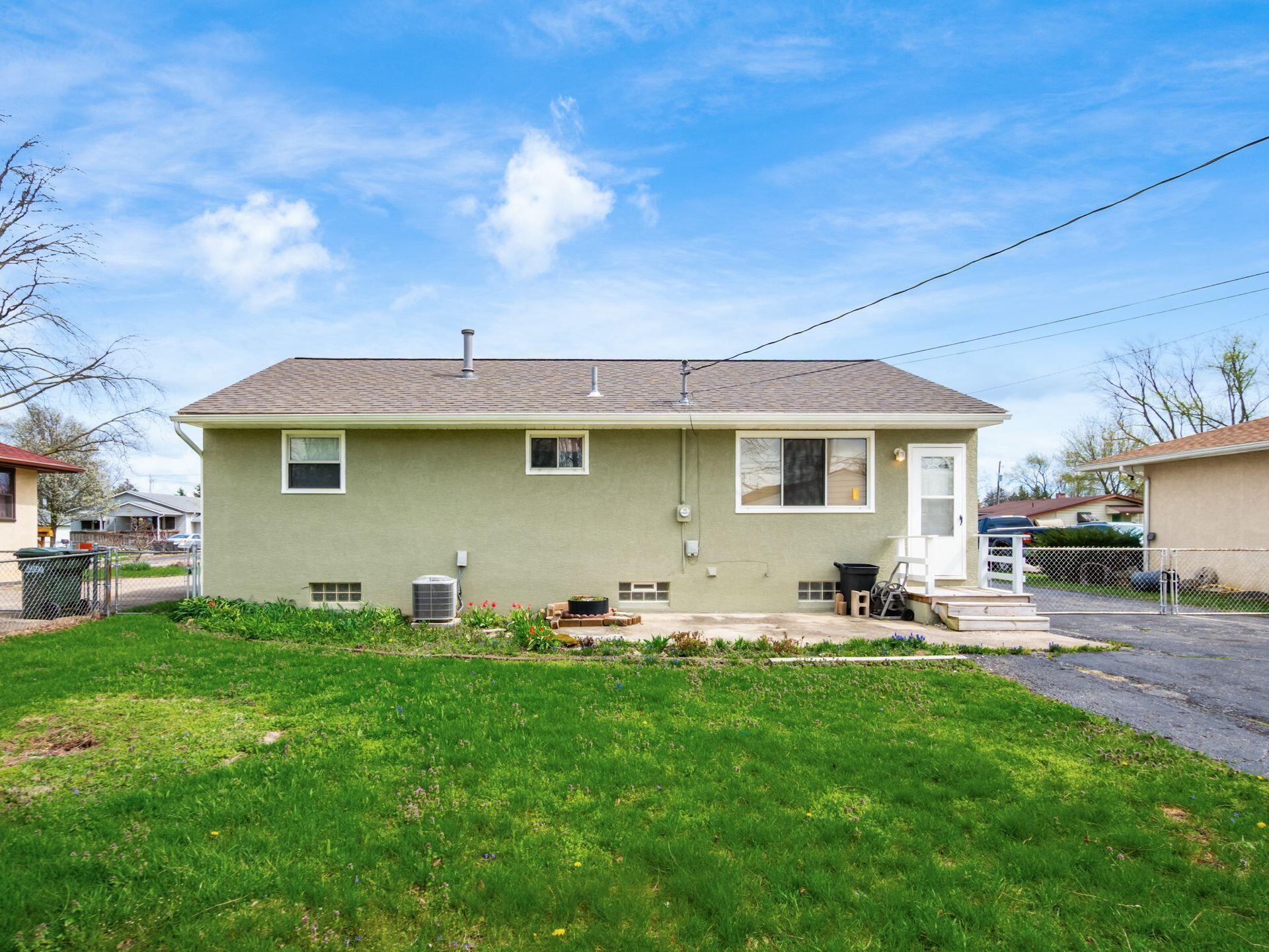 495 Lennox Avenue