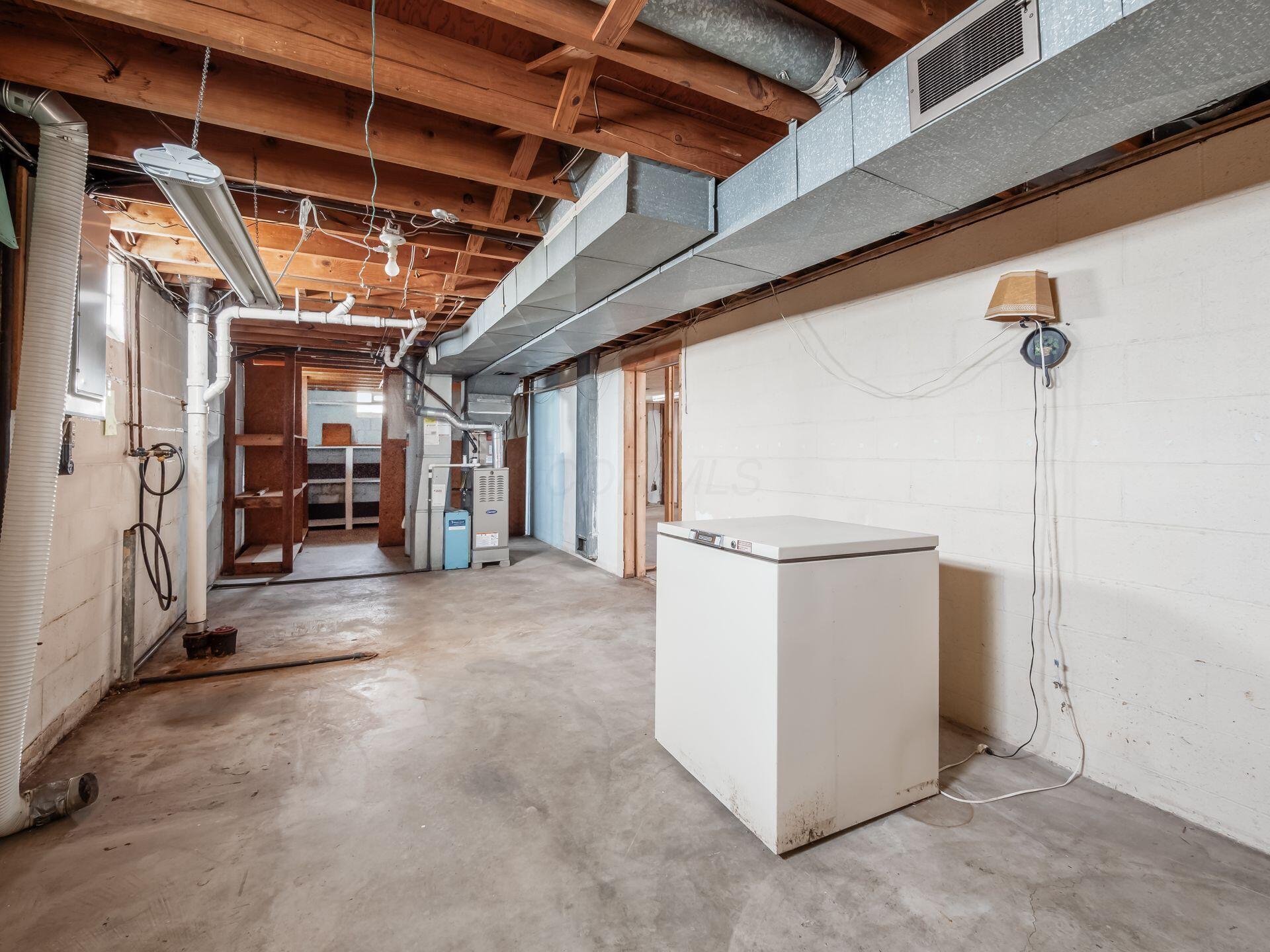495 Lennox Avenue
