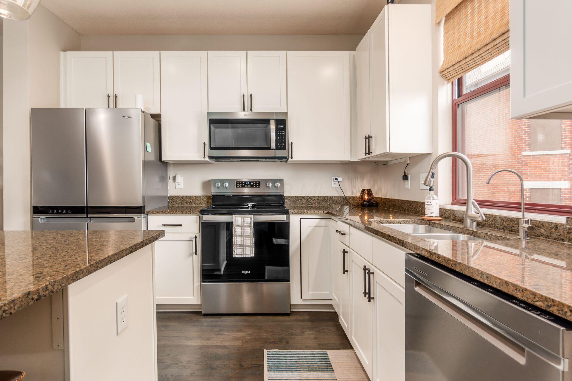 587 E Rich Street, 104