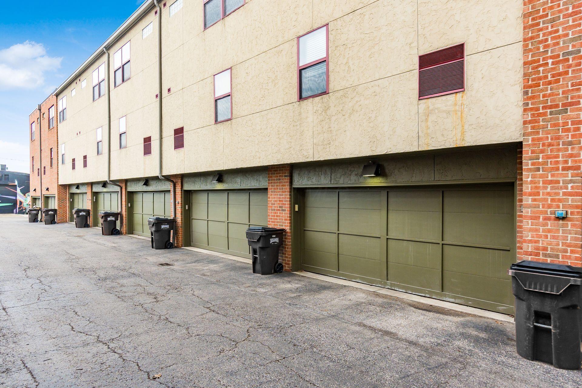 587 E Rich Street, 104