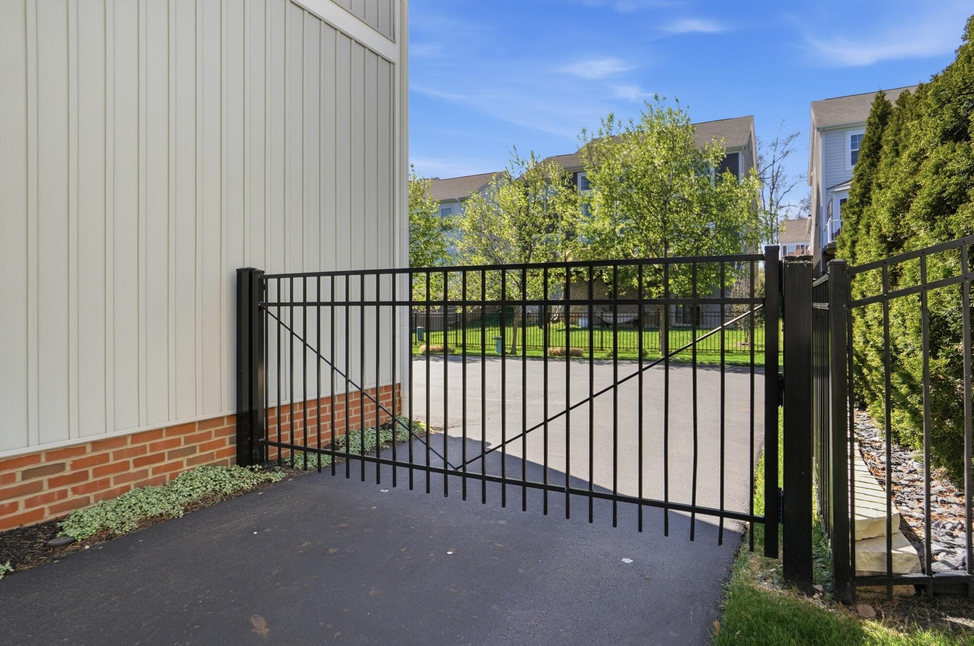1383 Spagnol Lane