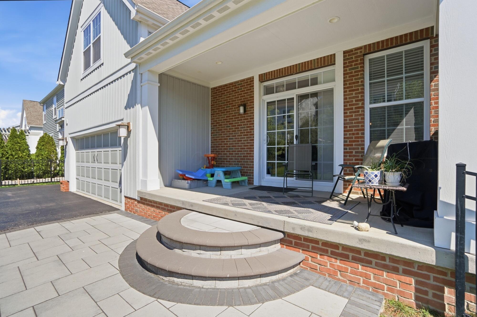 1383 Spagnol Lane