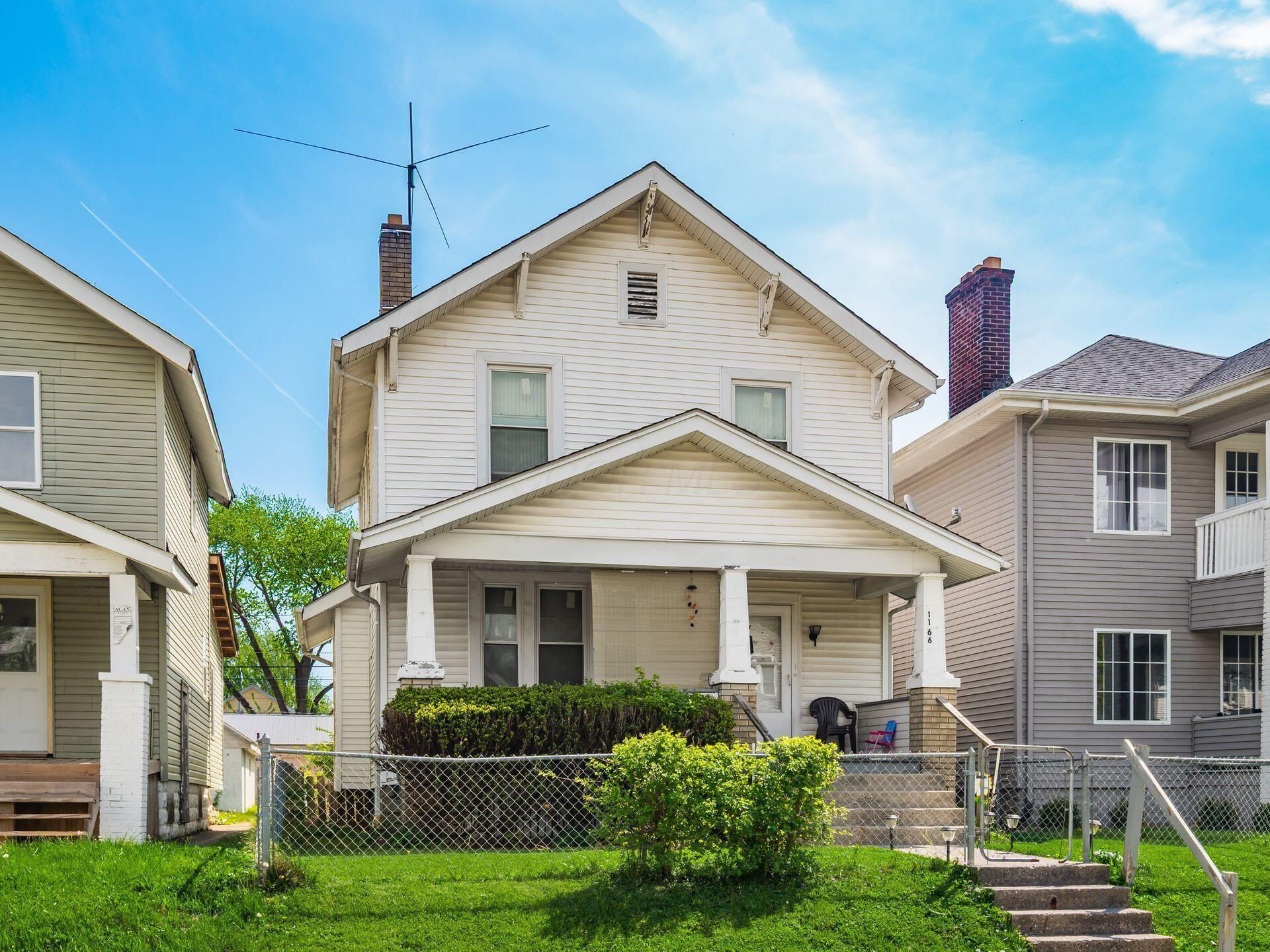 1166 Oakwood Avenue