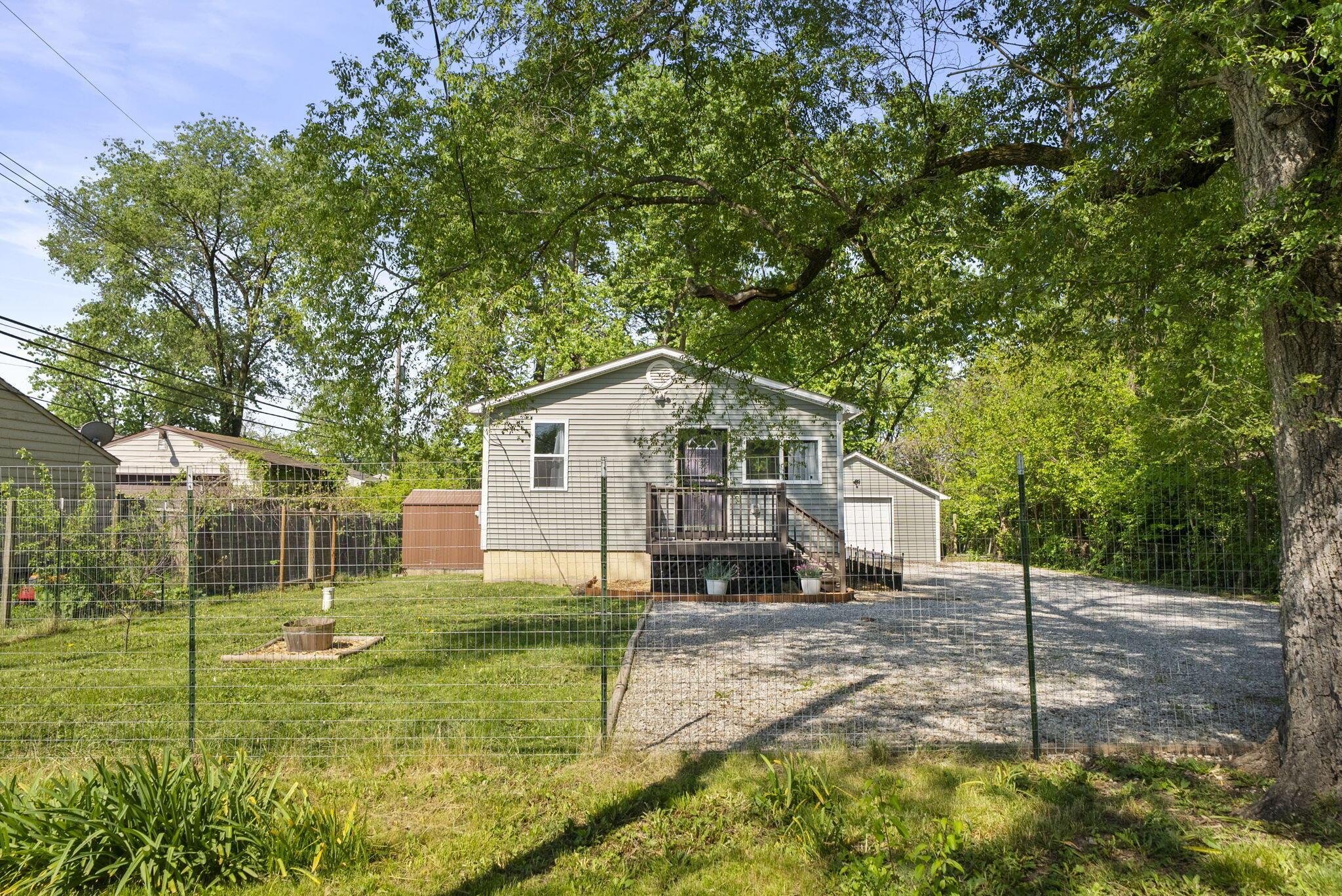 3637 S Champion Avenue