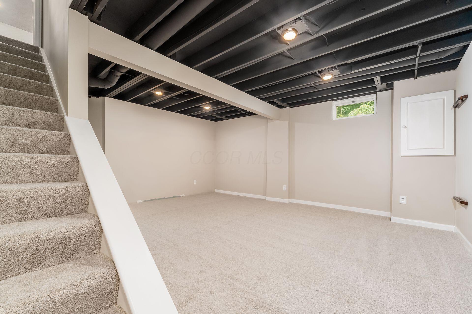 6316 Hilltop Trail Drive