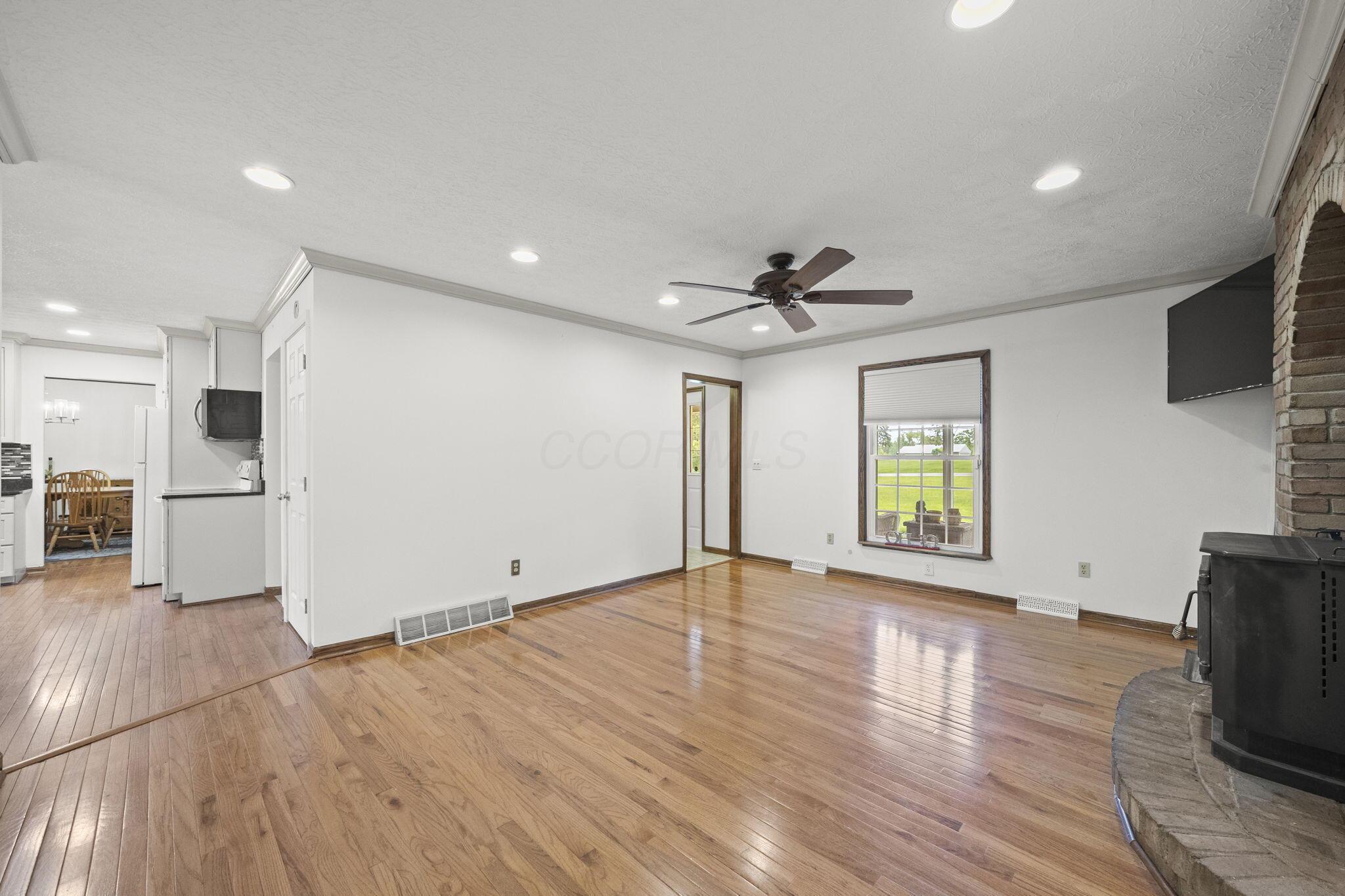 3352 Outville Road