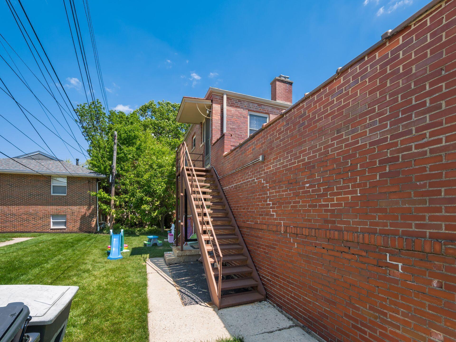 1629 Grandview Avenue, A and B