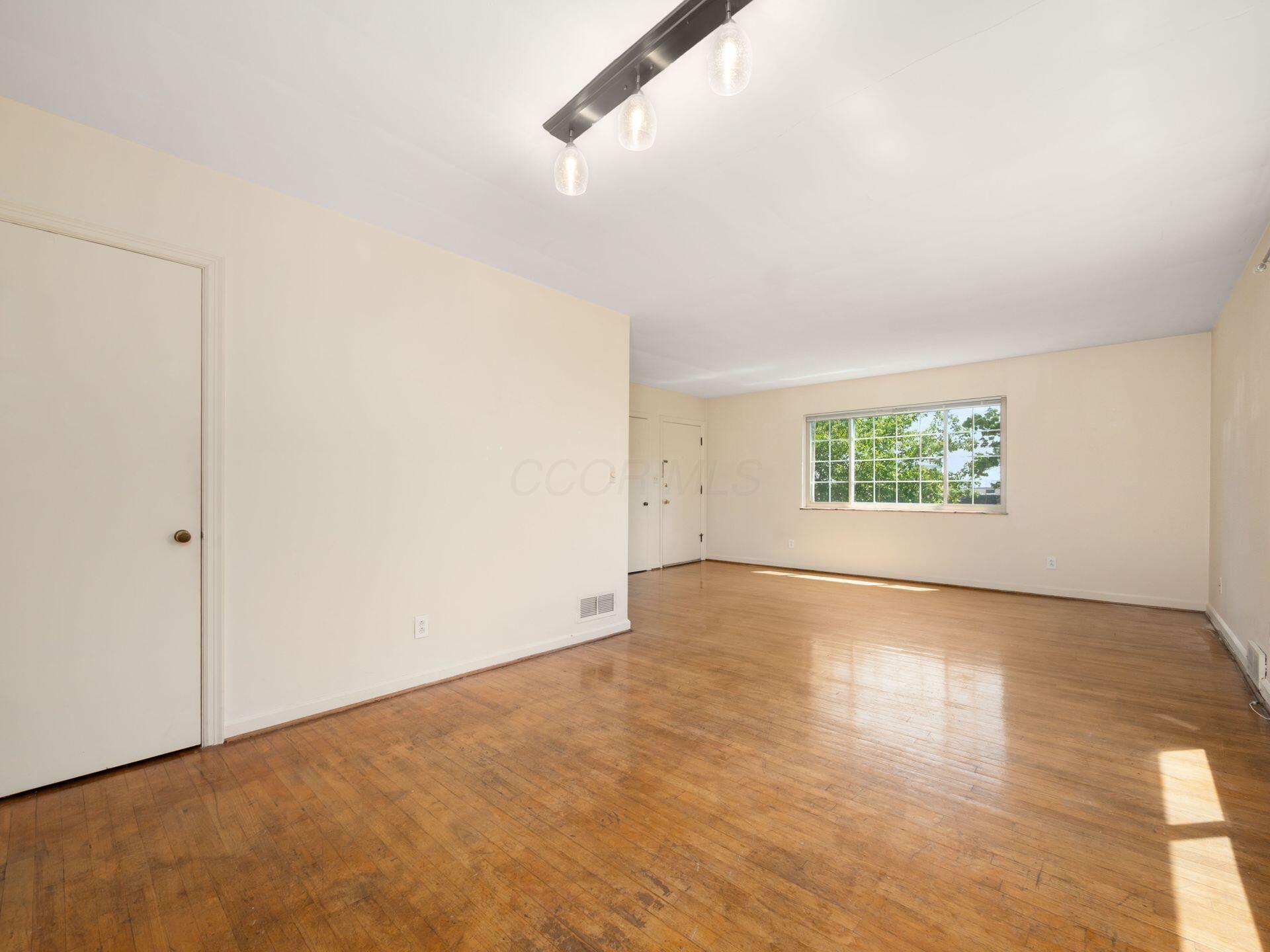 1629 Grandview Avenue, A and B