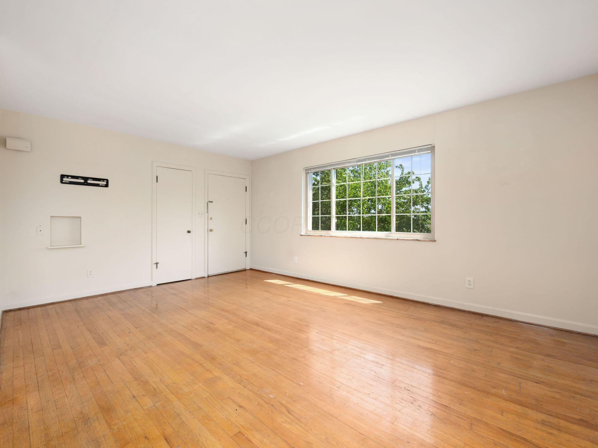 1629 Grandview Avenue, A and B