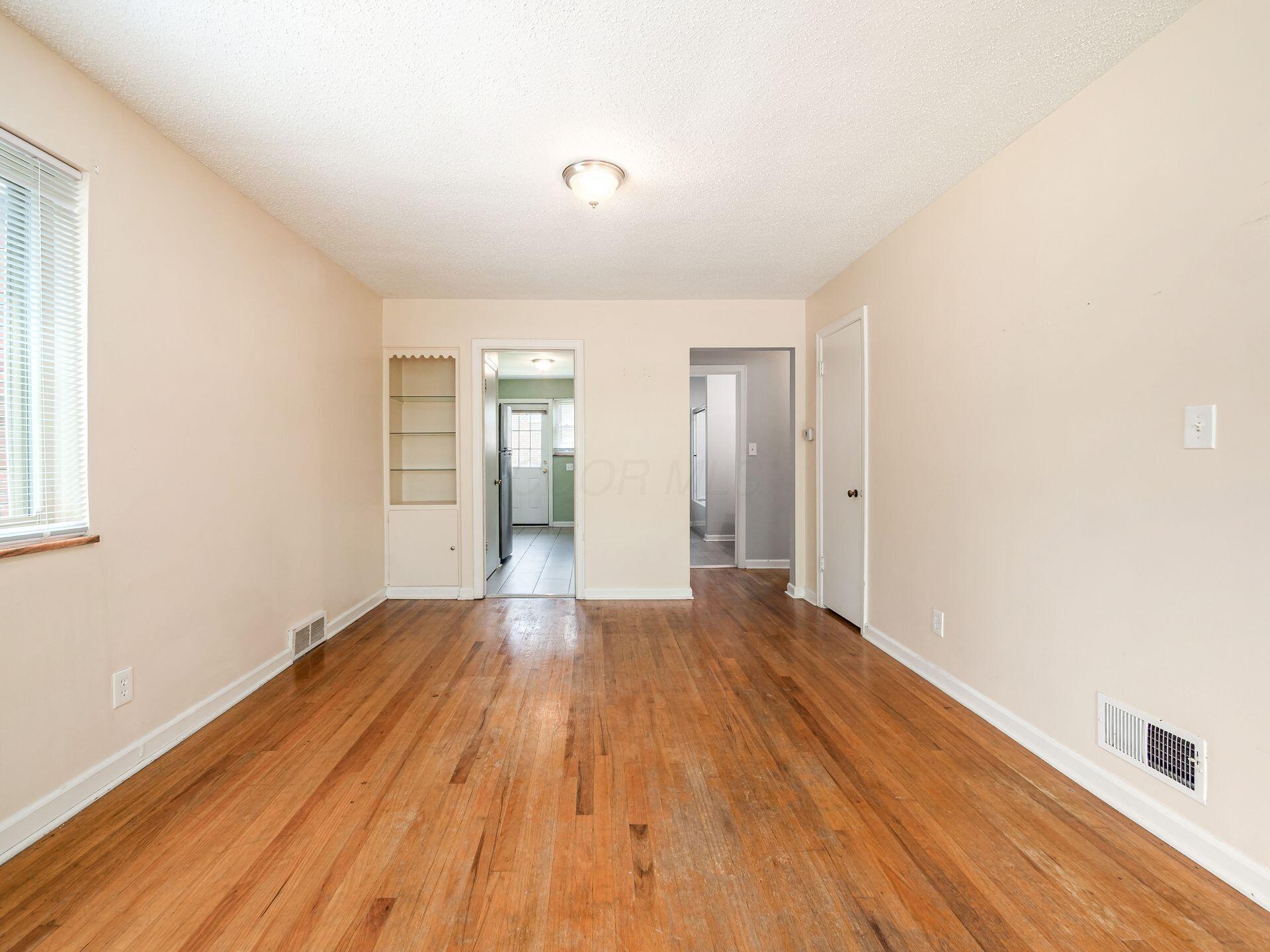 1629 Grandview Avenue, A and B