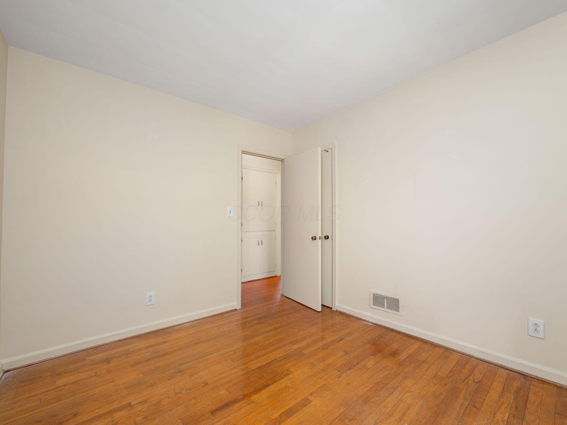 1629 Grandview Avenue, A and B