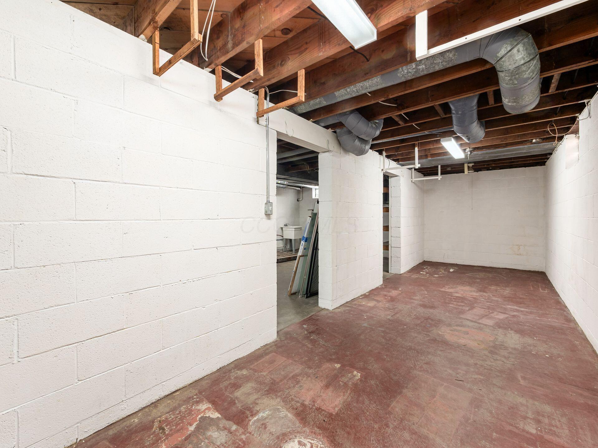 1629 Grandview Avenue, A and B