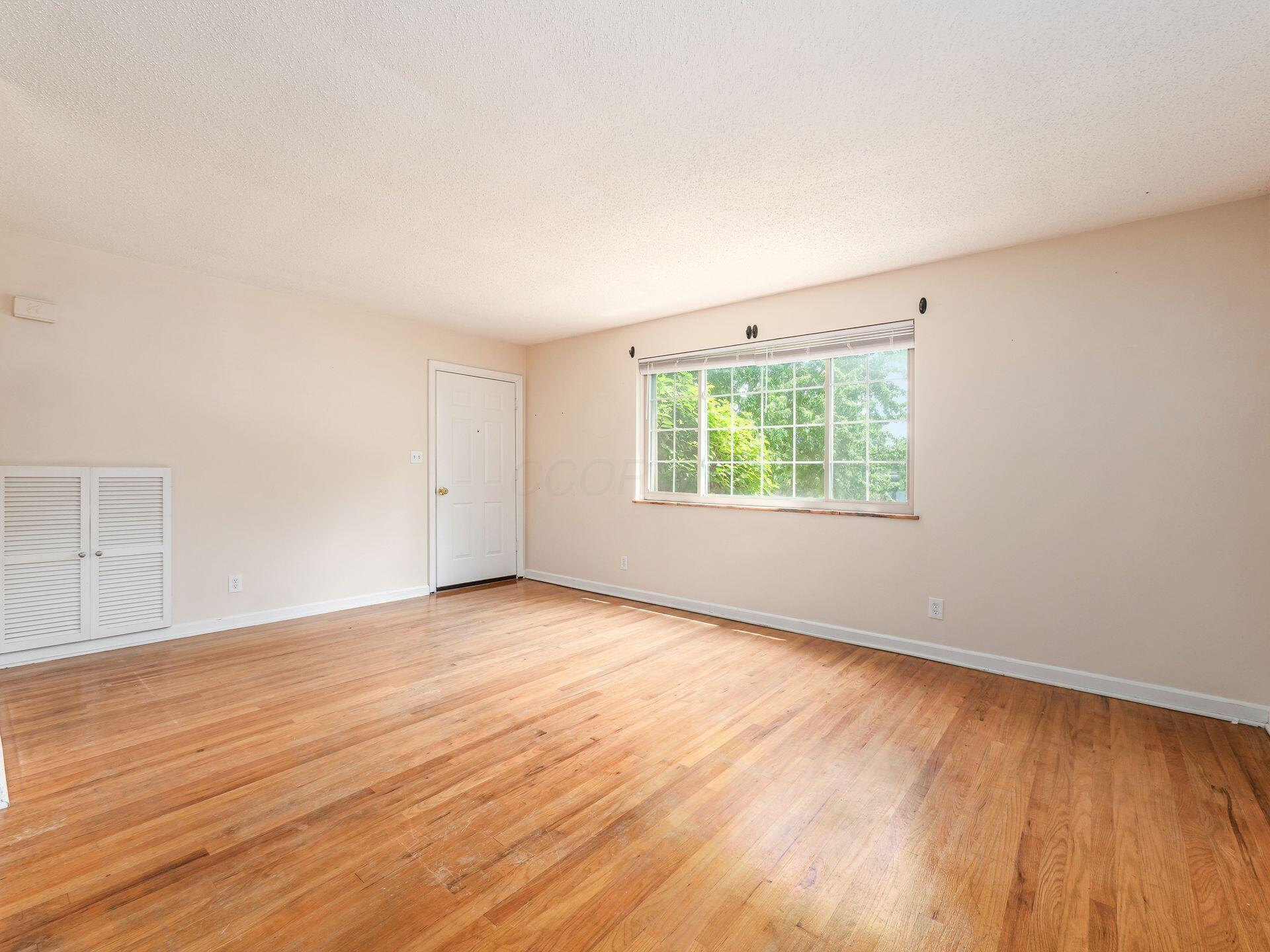 1629 Grandview Avenue, A and B