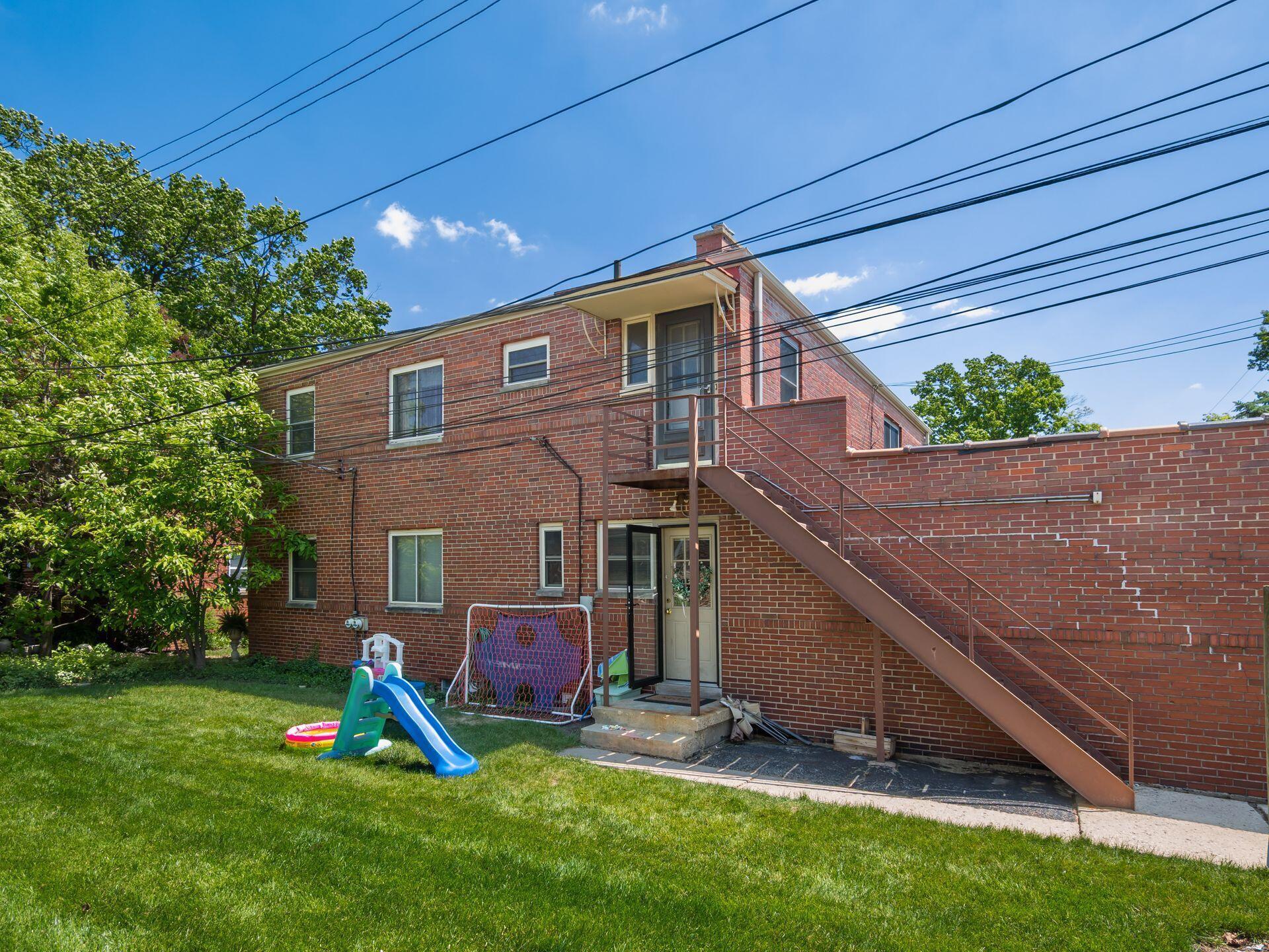 1629 Grandview Avenue, A and B