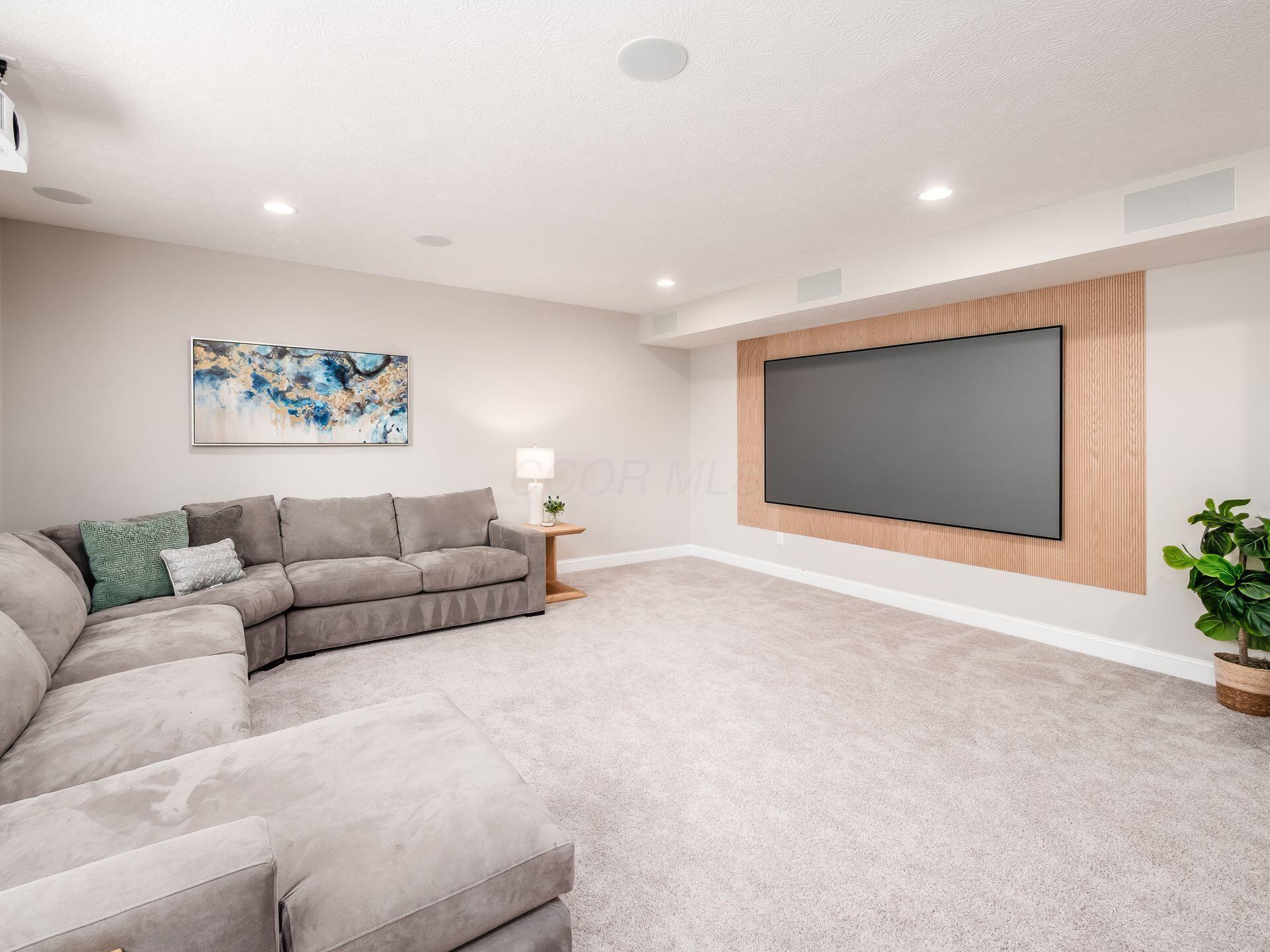 9364 Hildebrand Drive