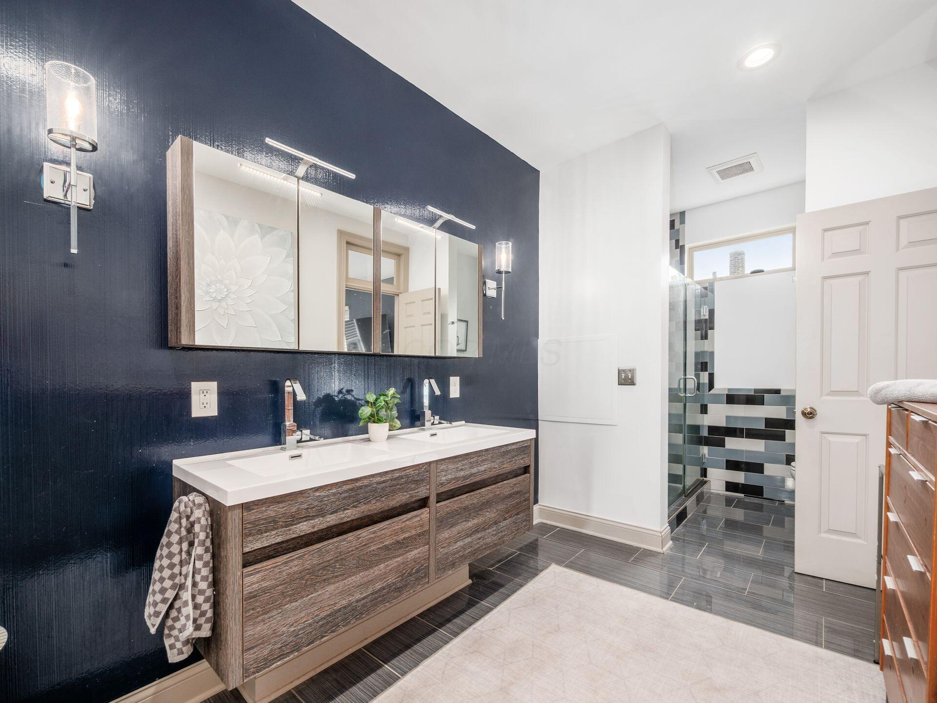 485 W 2nd Avenue
