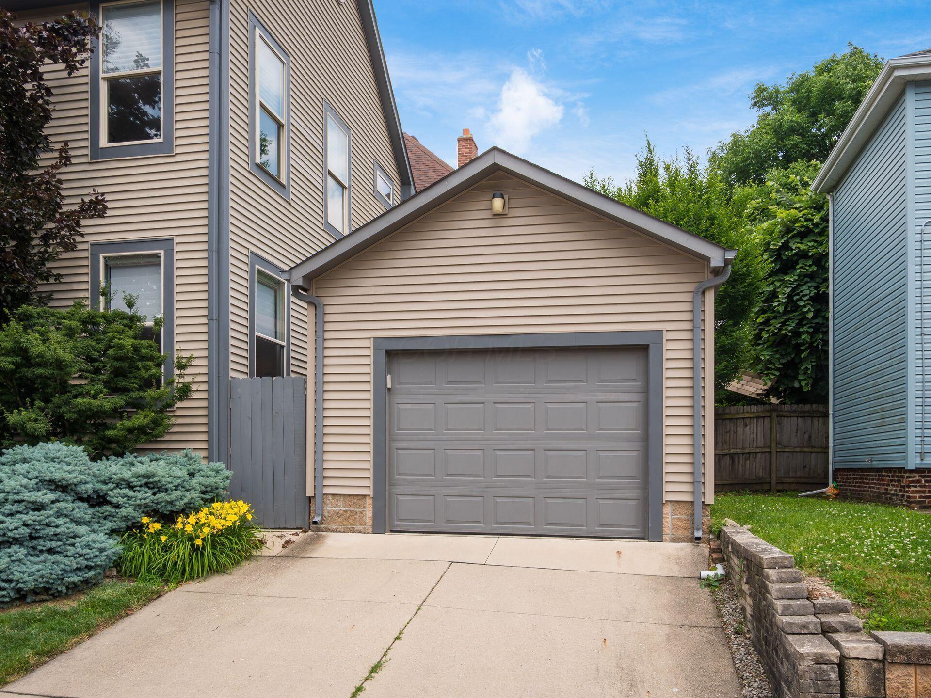 485 W 2nd Avenue