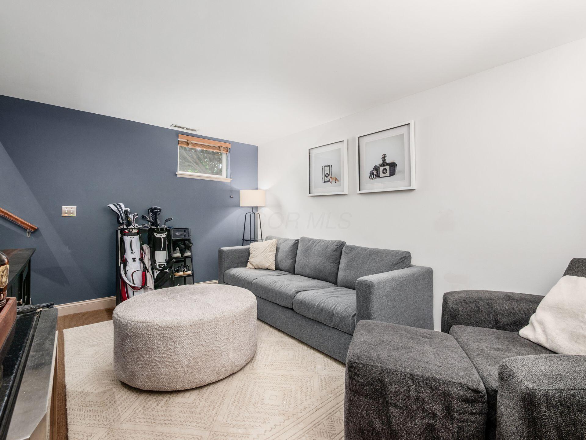 485 W 2nd Avenue