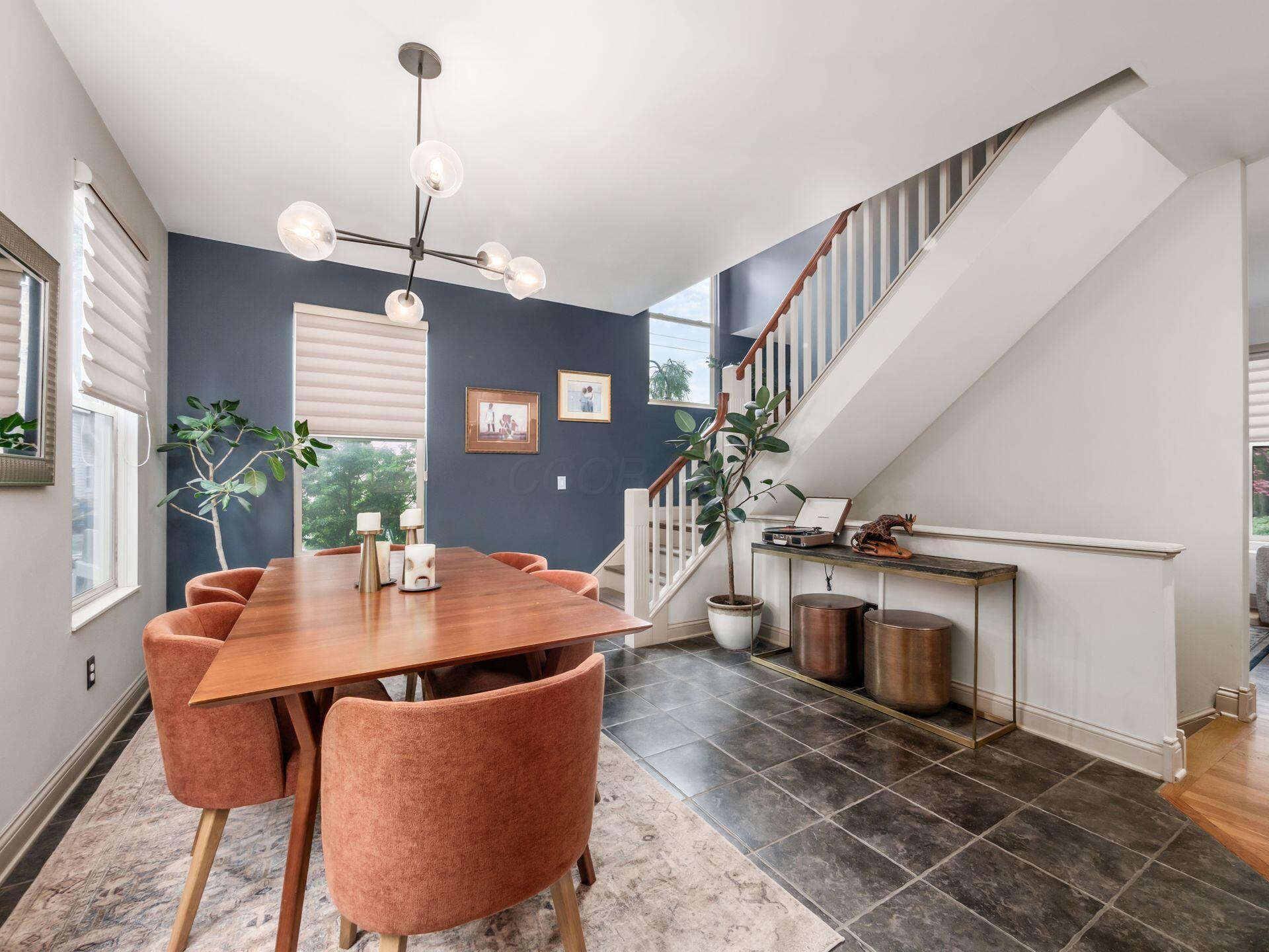 485 W 2nd Avenue