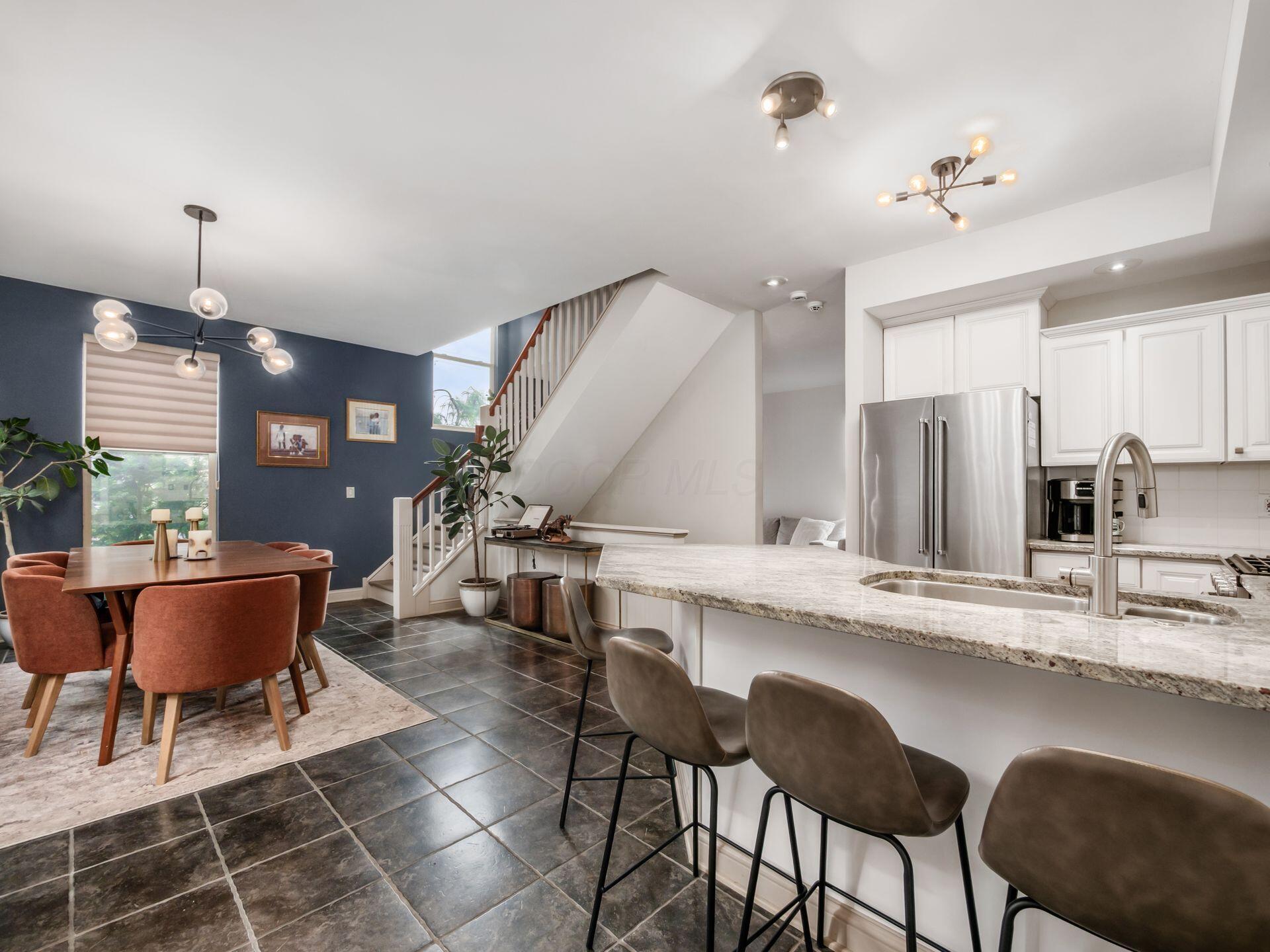 485 W 2nd Avenue