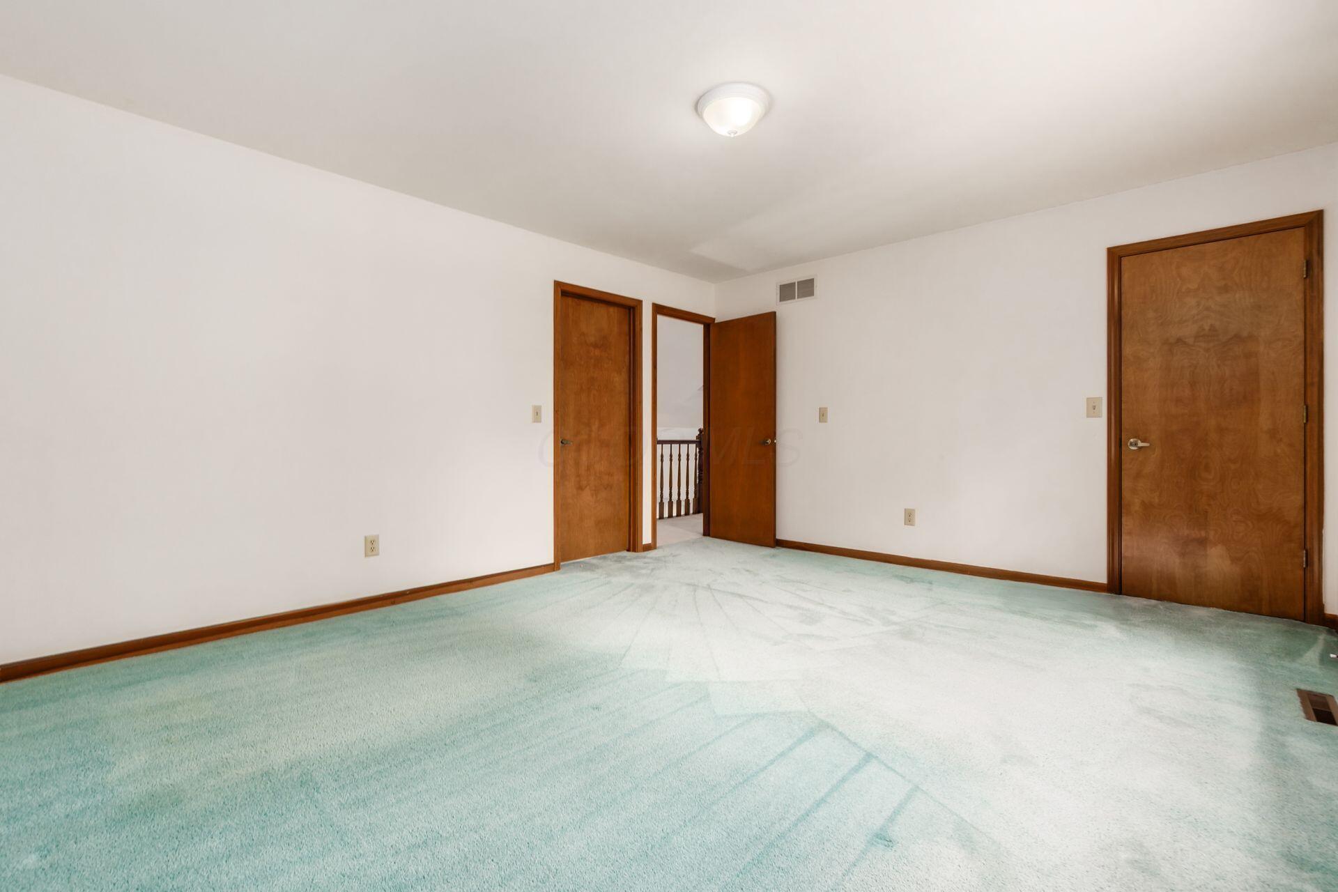 100 E Dublin Granville Road