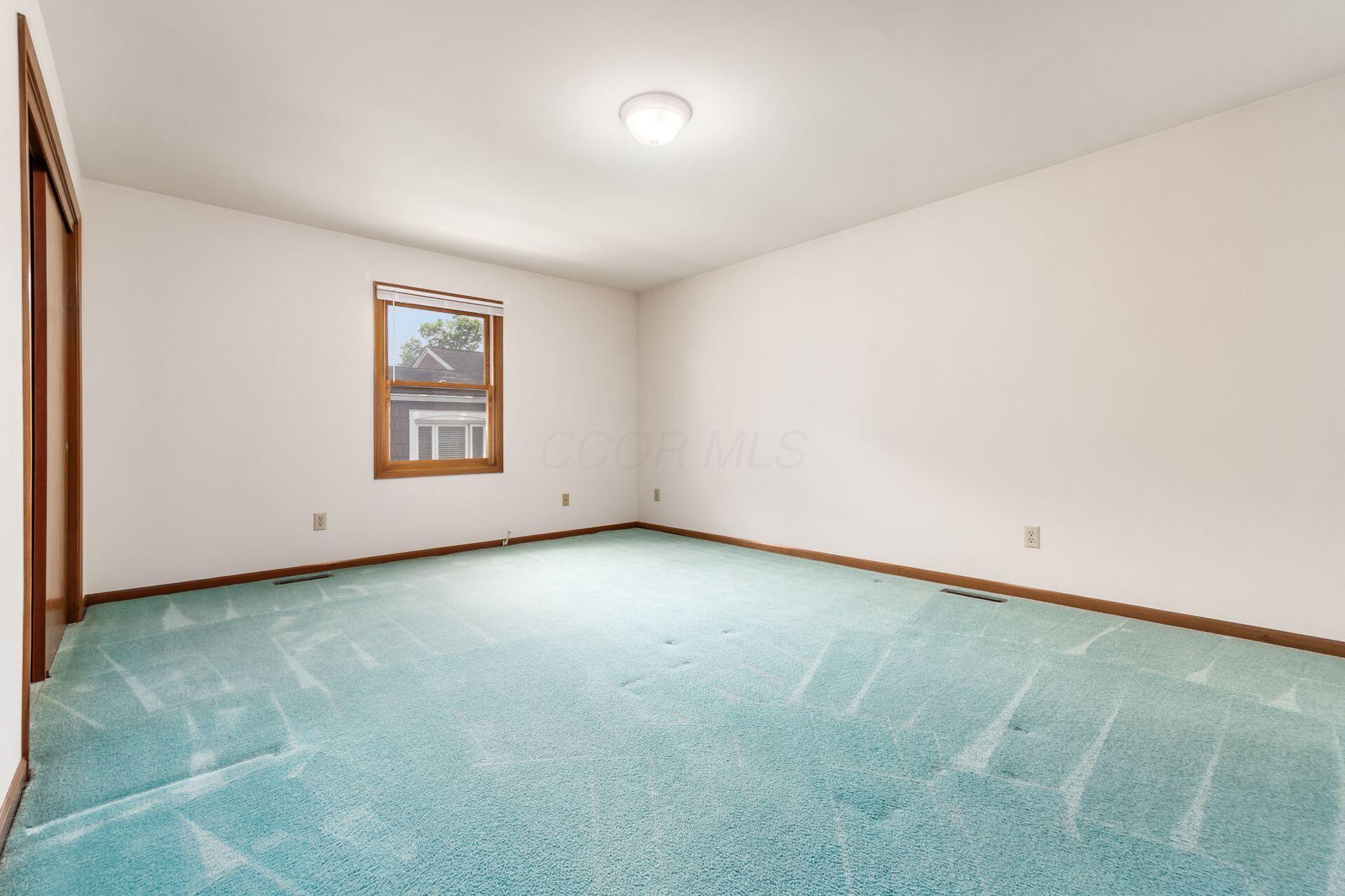 100 E Dublin Granville Road