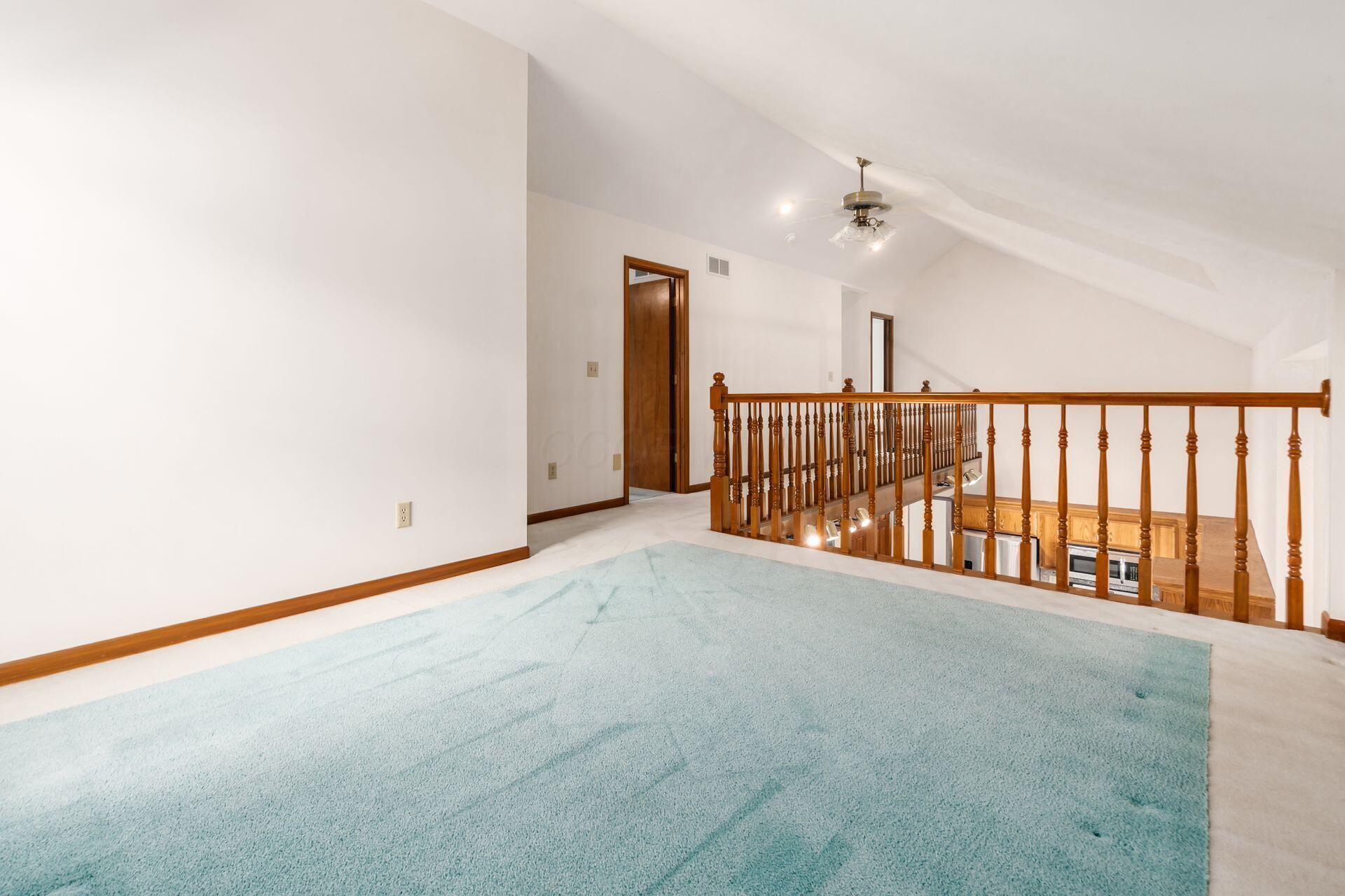 100 E Dublin Granville Road