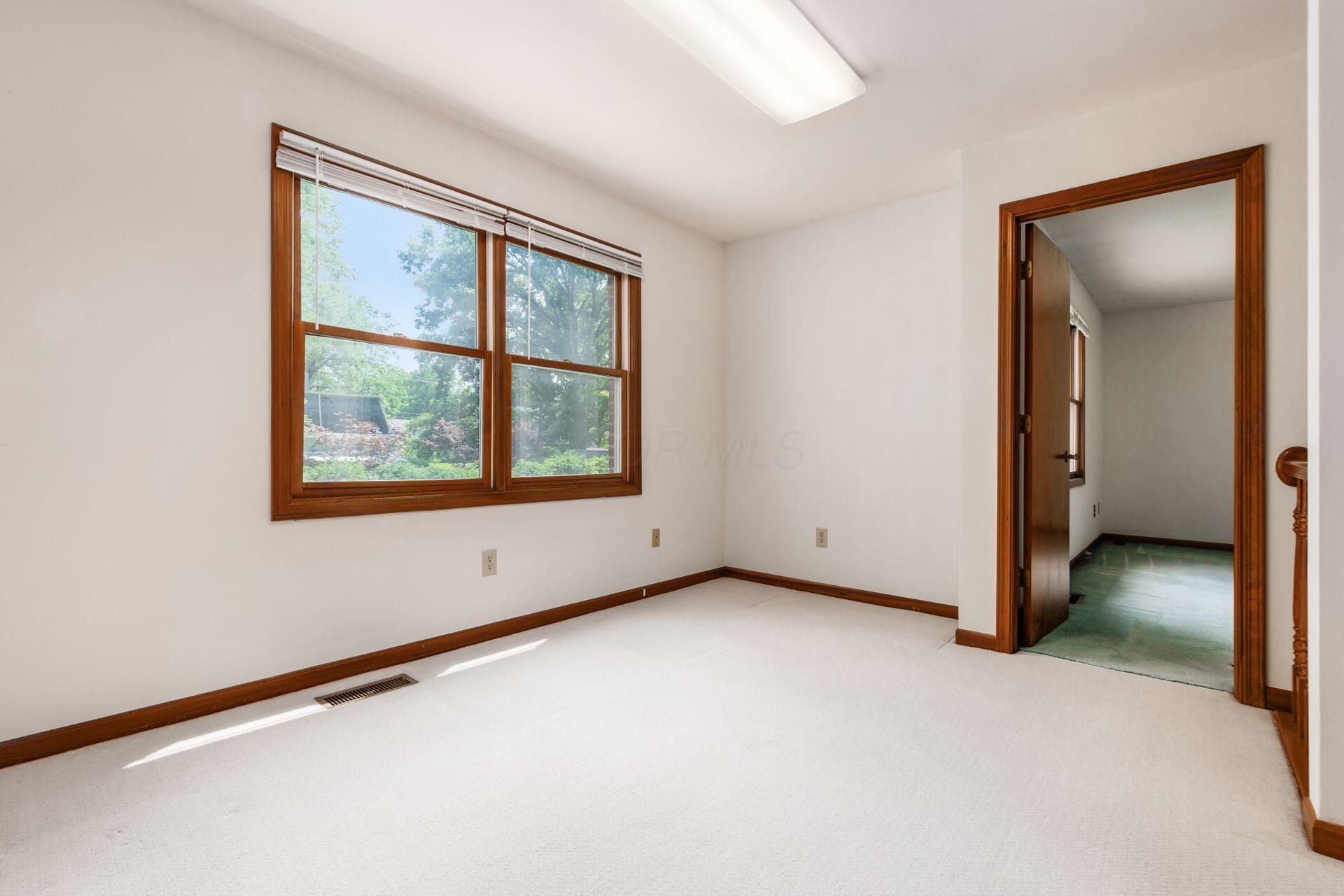 100 E Dublin Granville Road