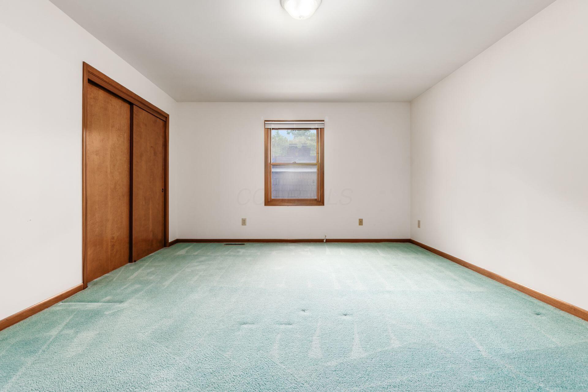 100 E Dublin Granville Road