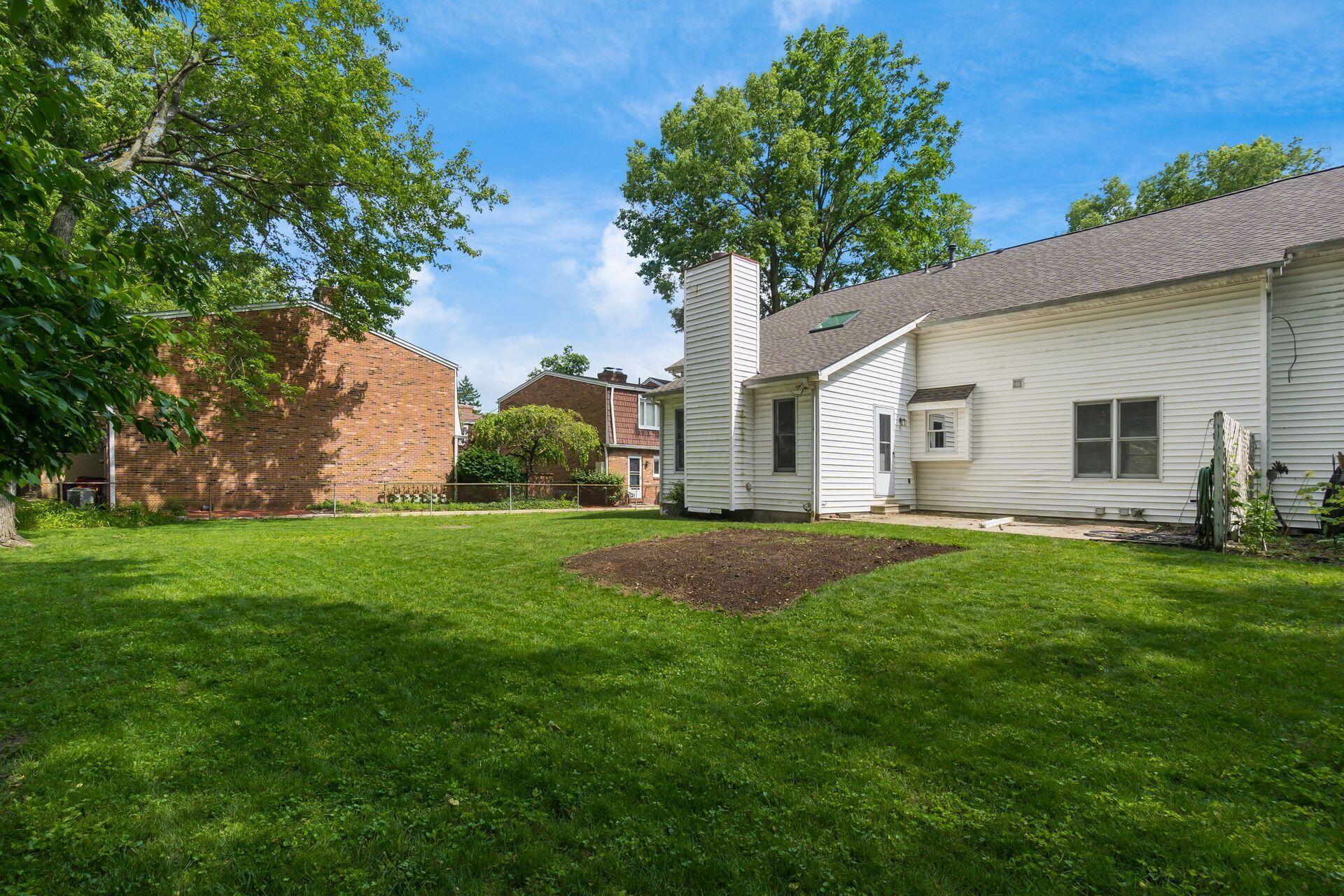 100 E Dublin Granville Road