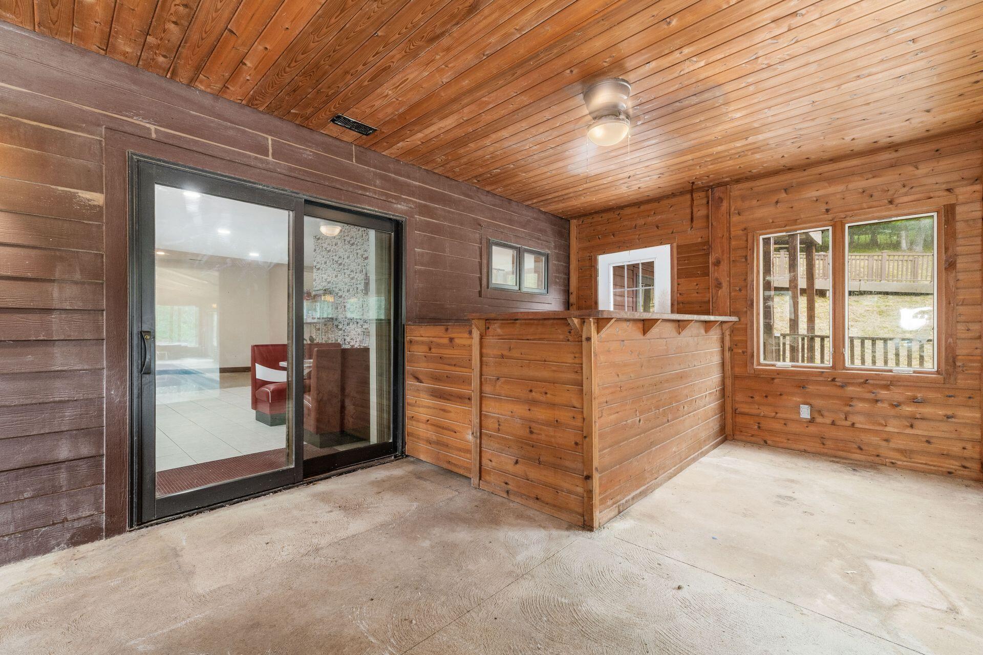 422 Debord Road