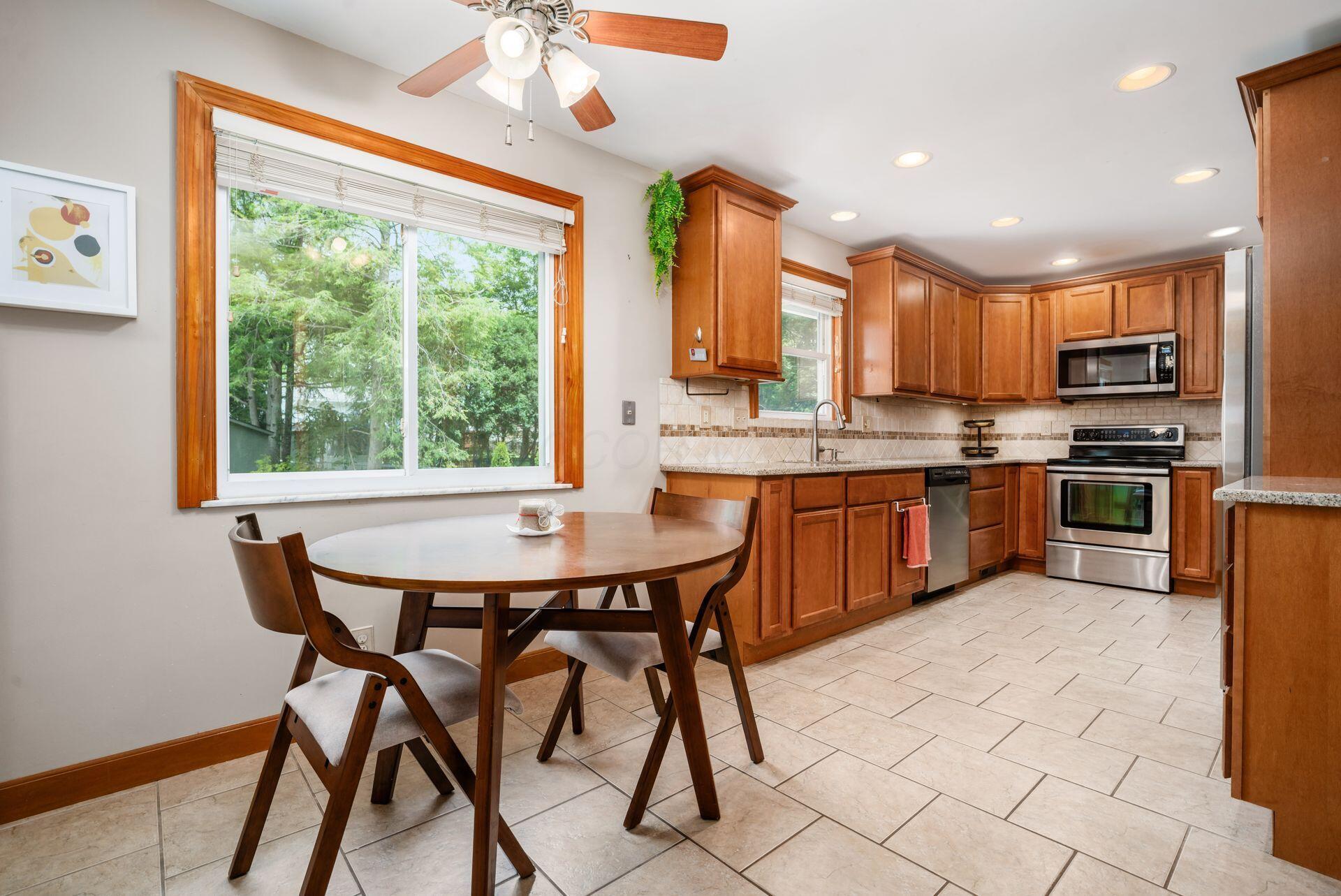 258 Sinsbury Drive N