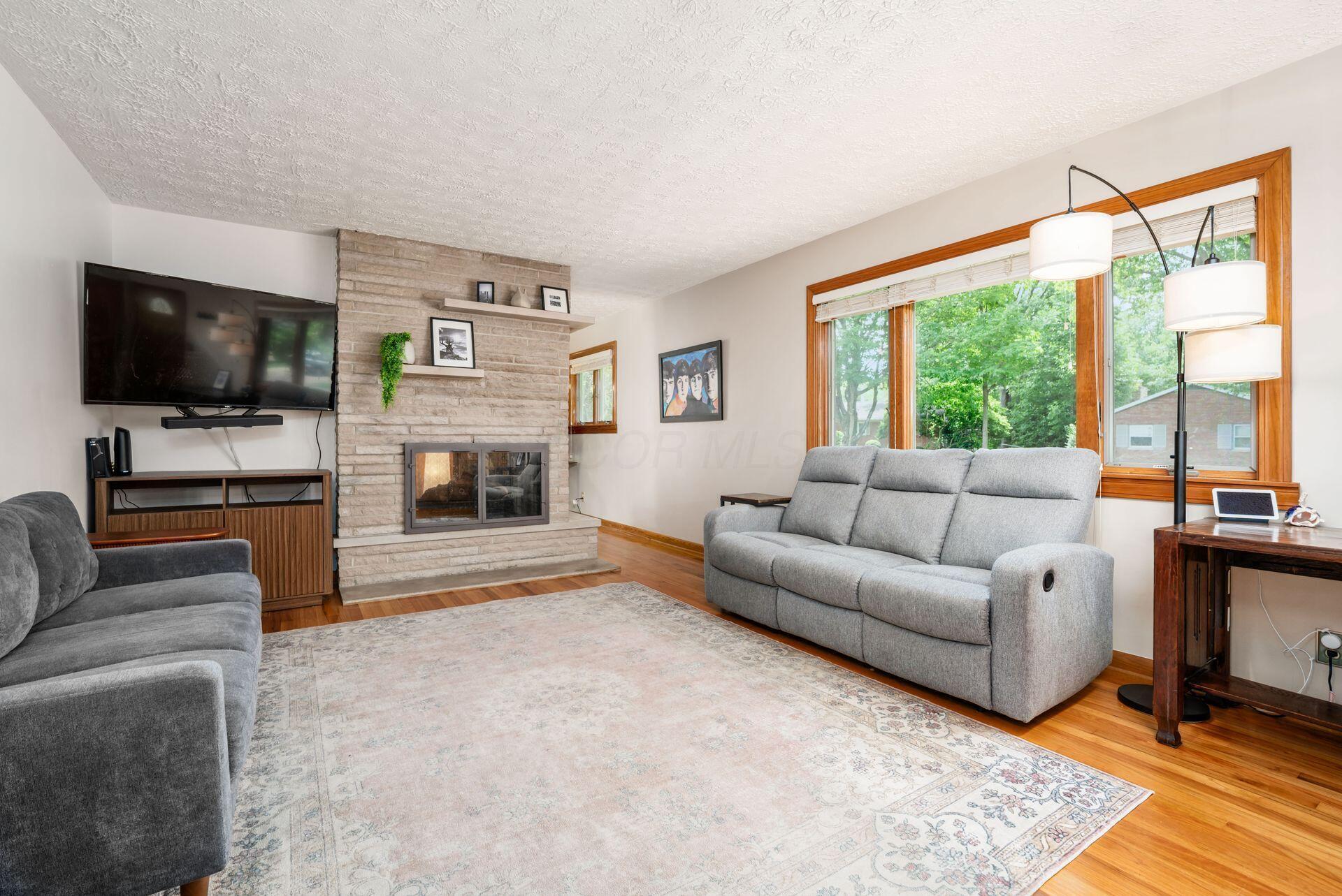 258 Sinsbury Drive N