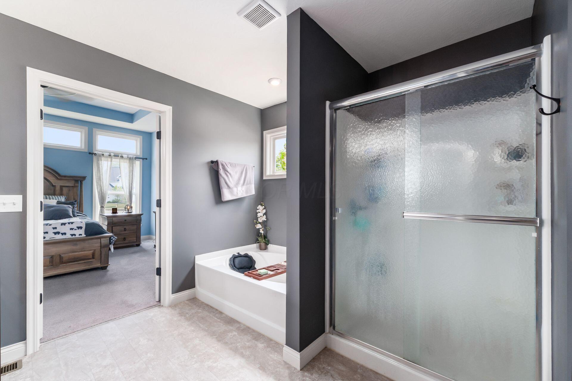 6105 Barclay Court