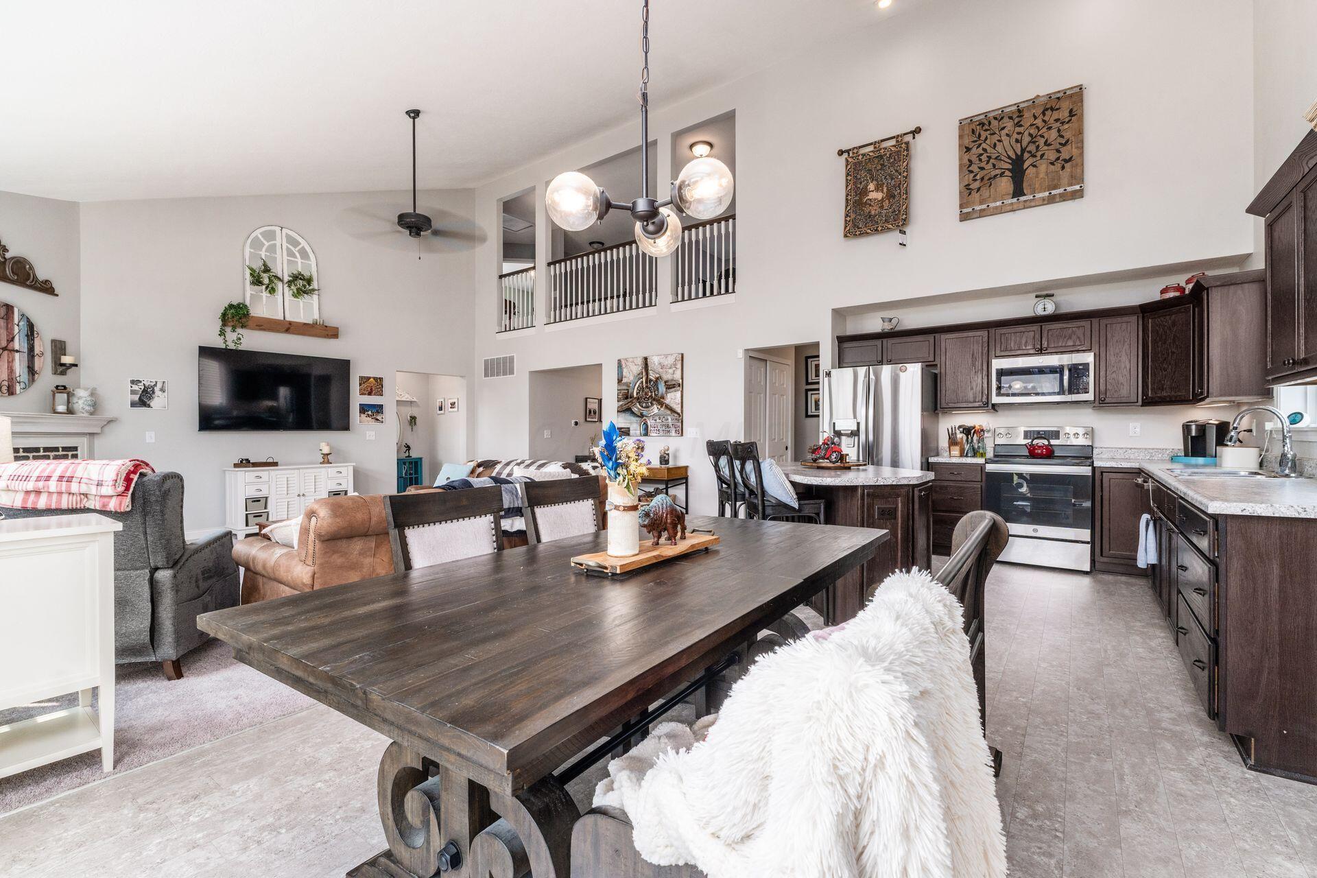 6105 Barclay Court