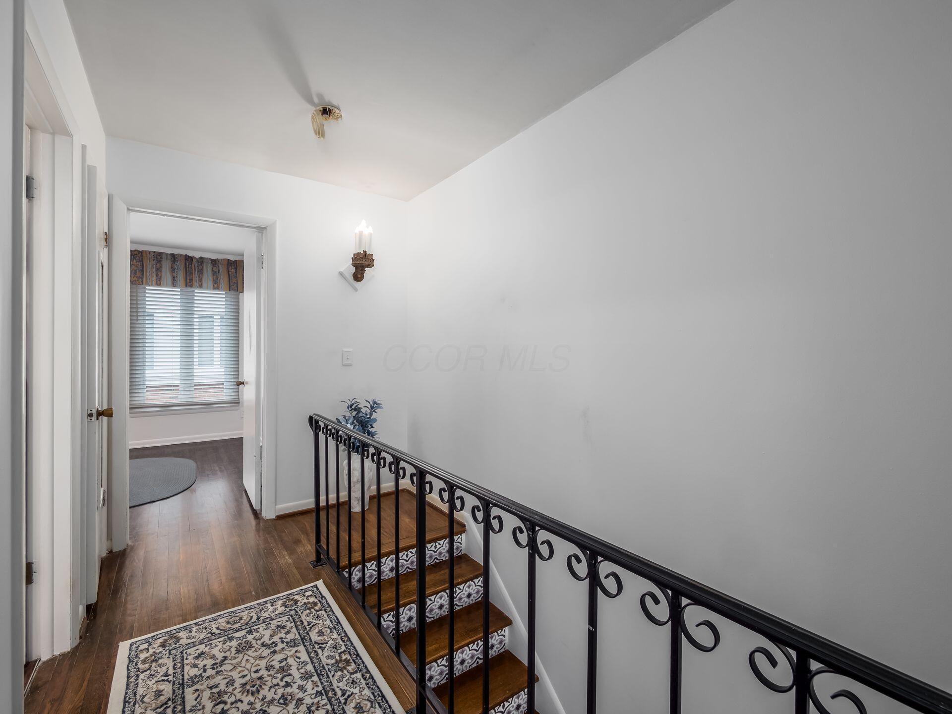 108 E Dublin Granville Road, O