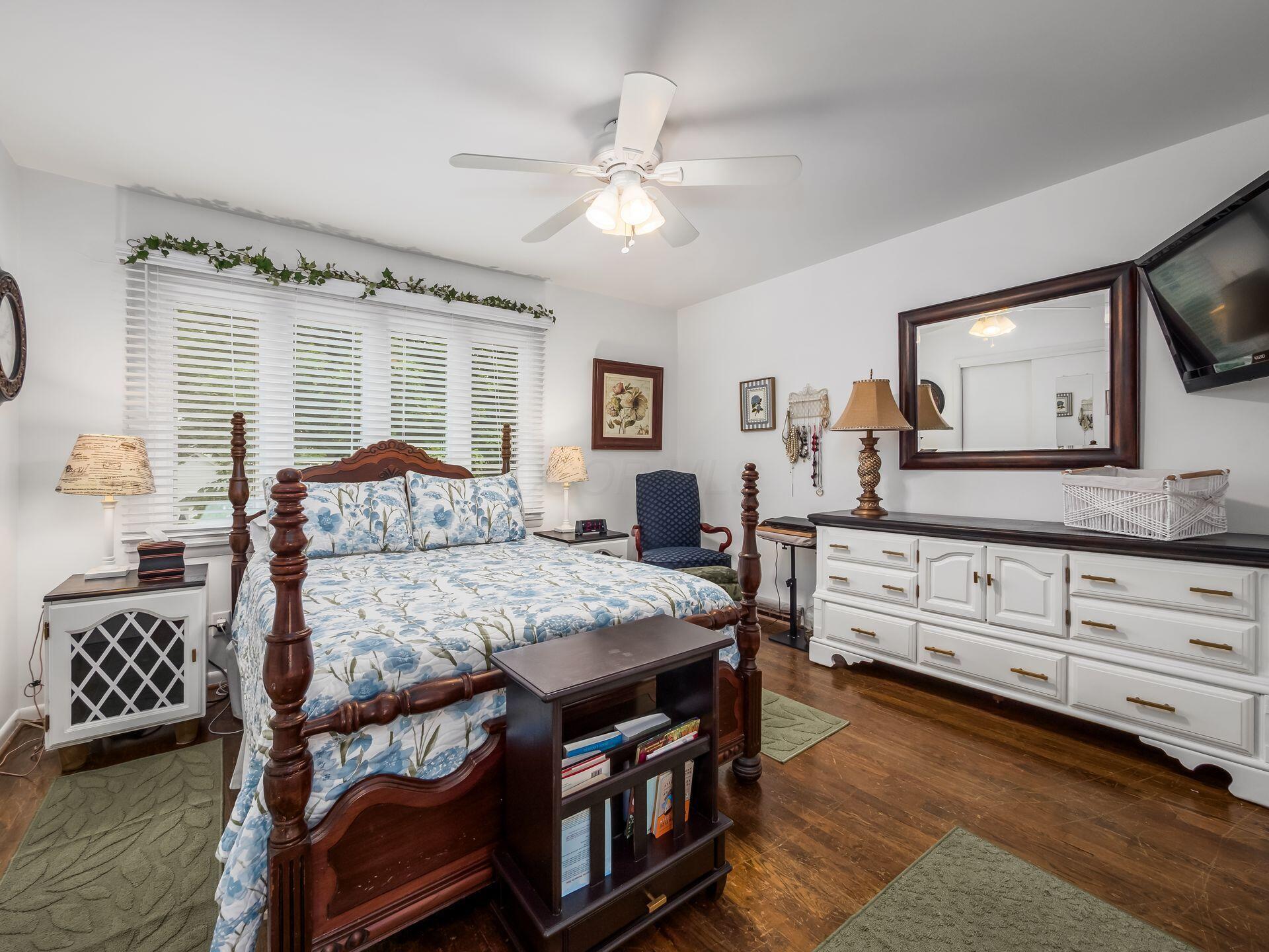 108 E Dublin Granville Road, O