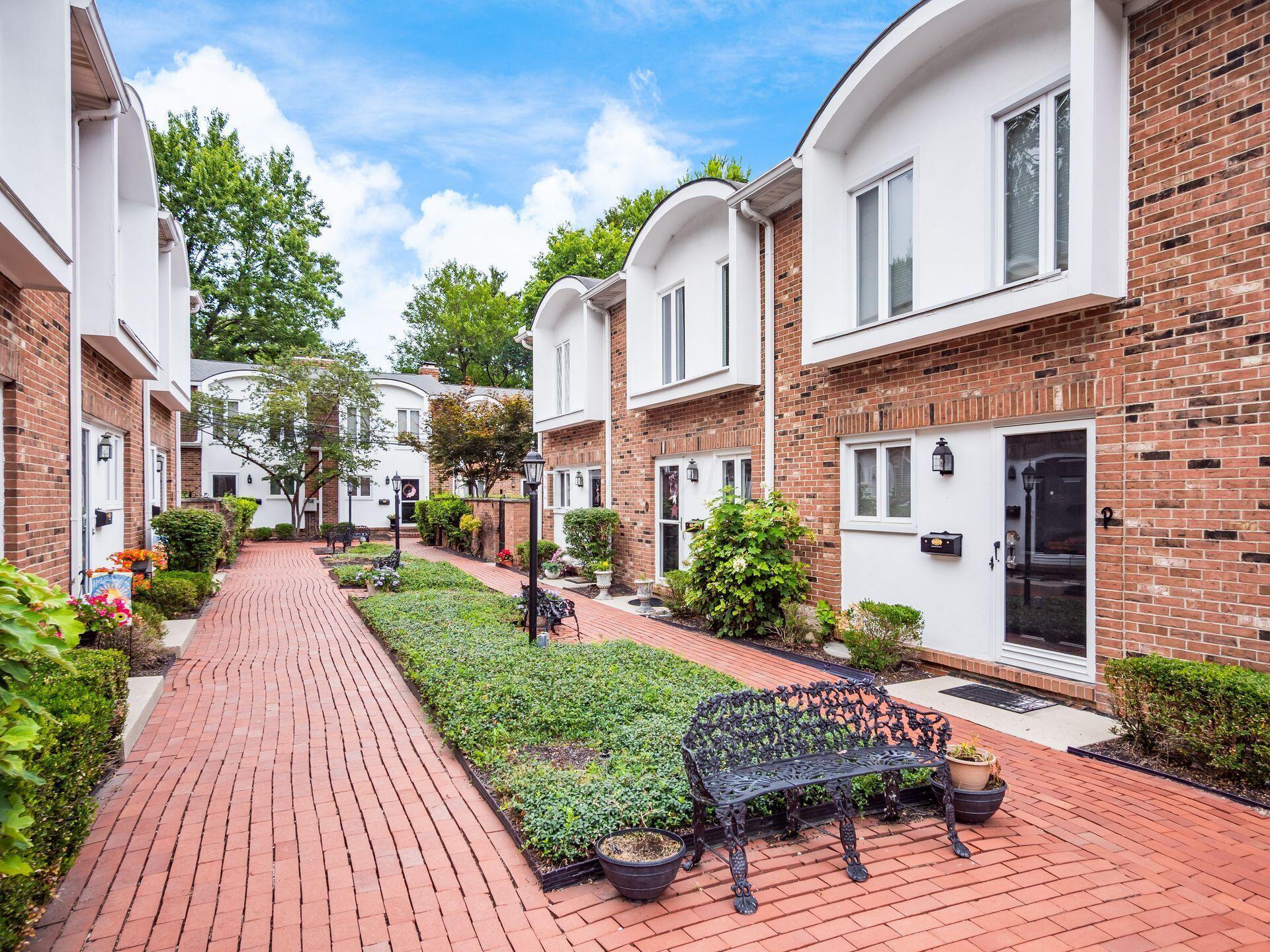 108 E Dublin Granville Road, O