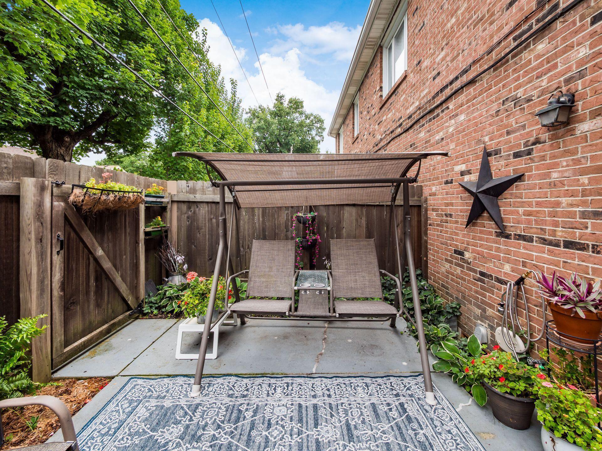108 E Dublin Granville Road, O