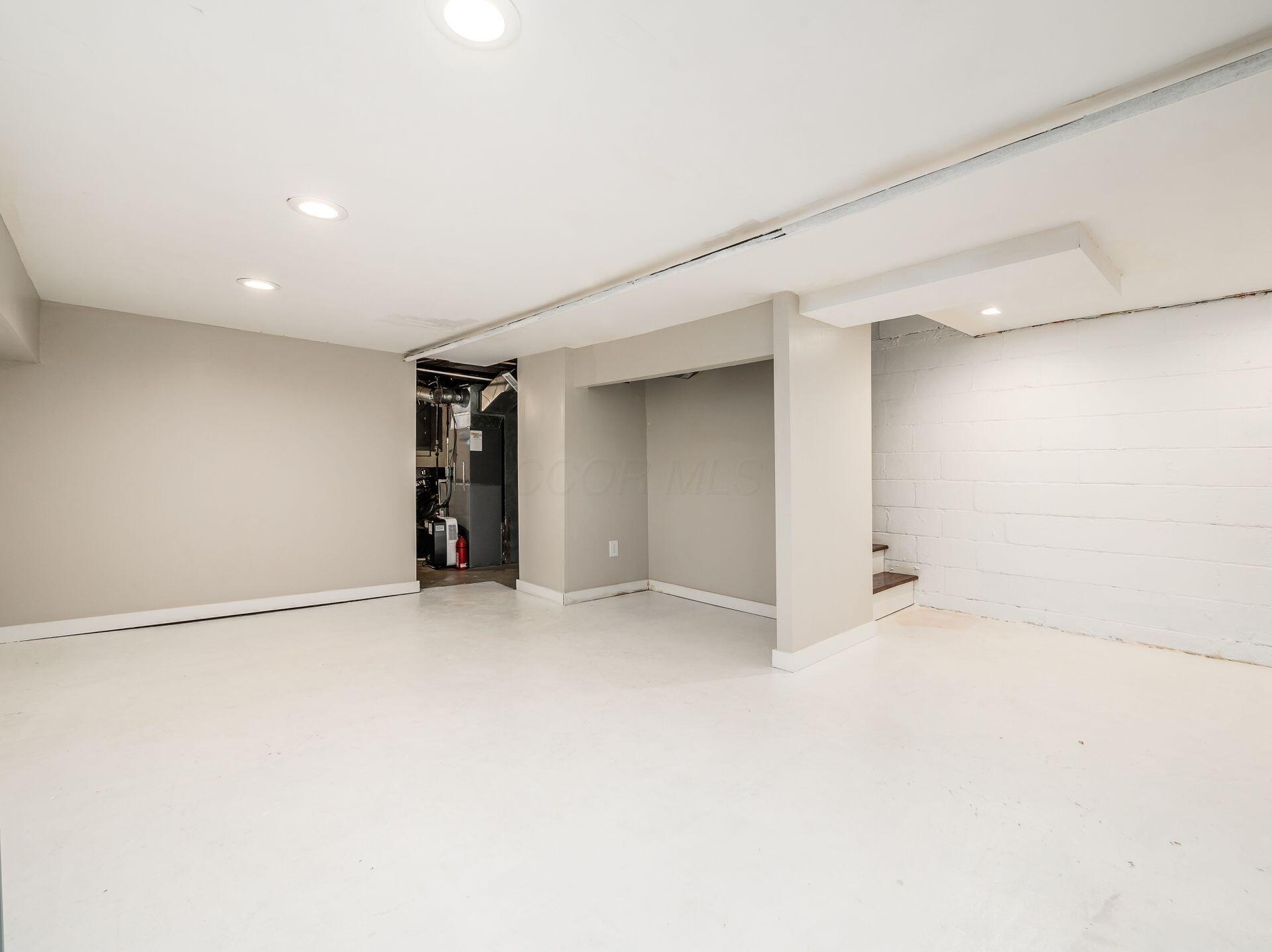 111 E Selby Boulevard