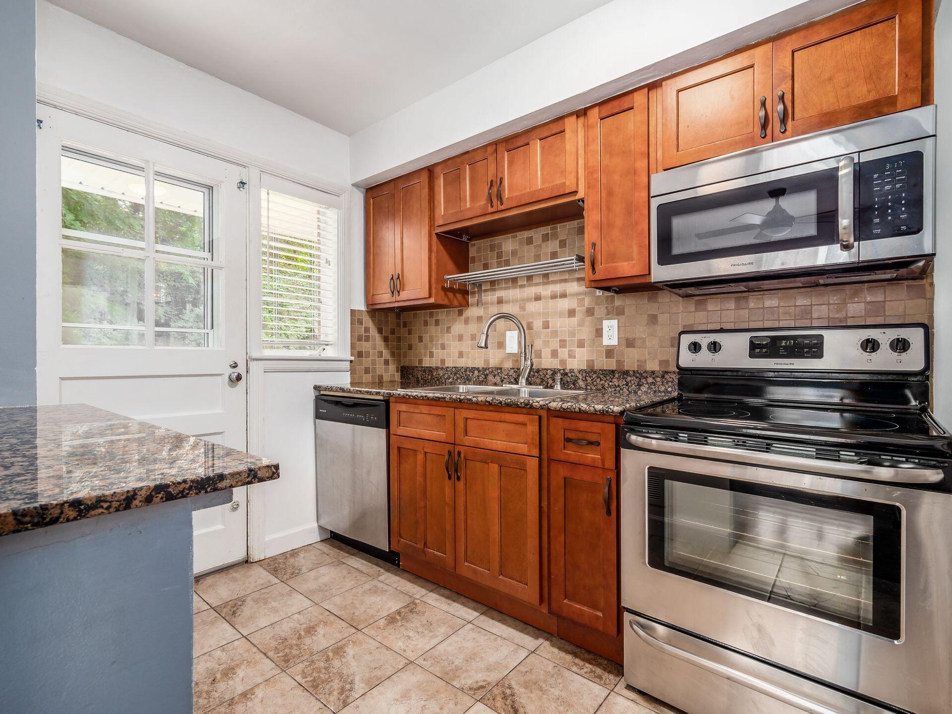 111 E Selby Boulevard