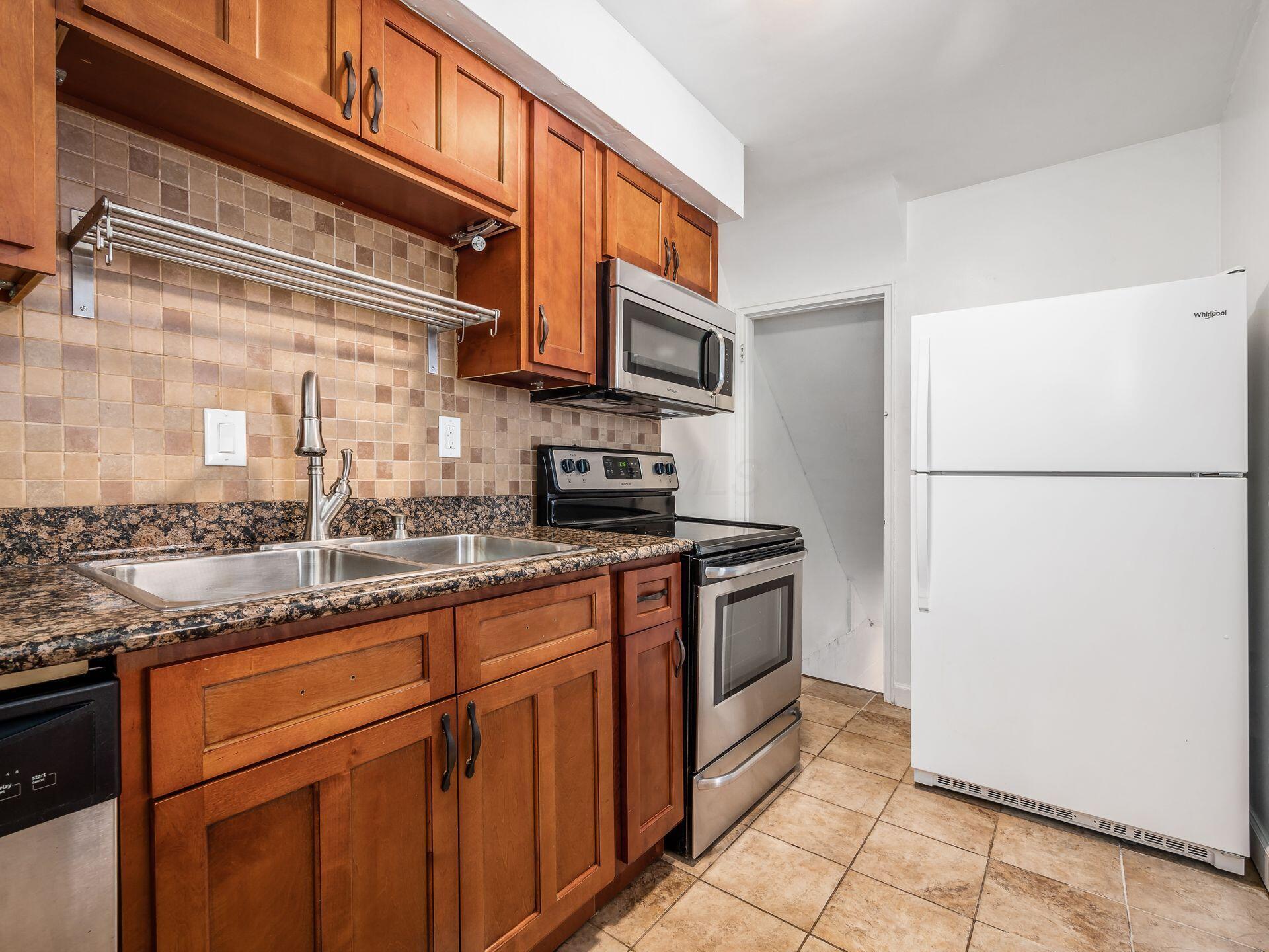 111 E Selby Boulevard