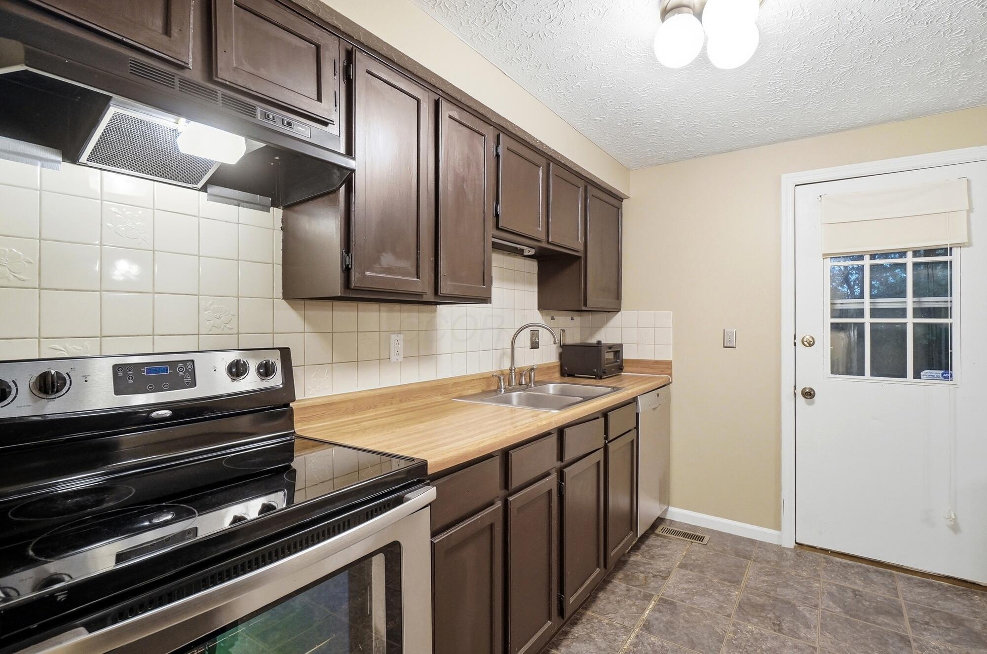 3320 Parksley Court